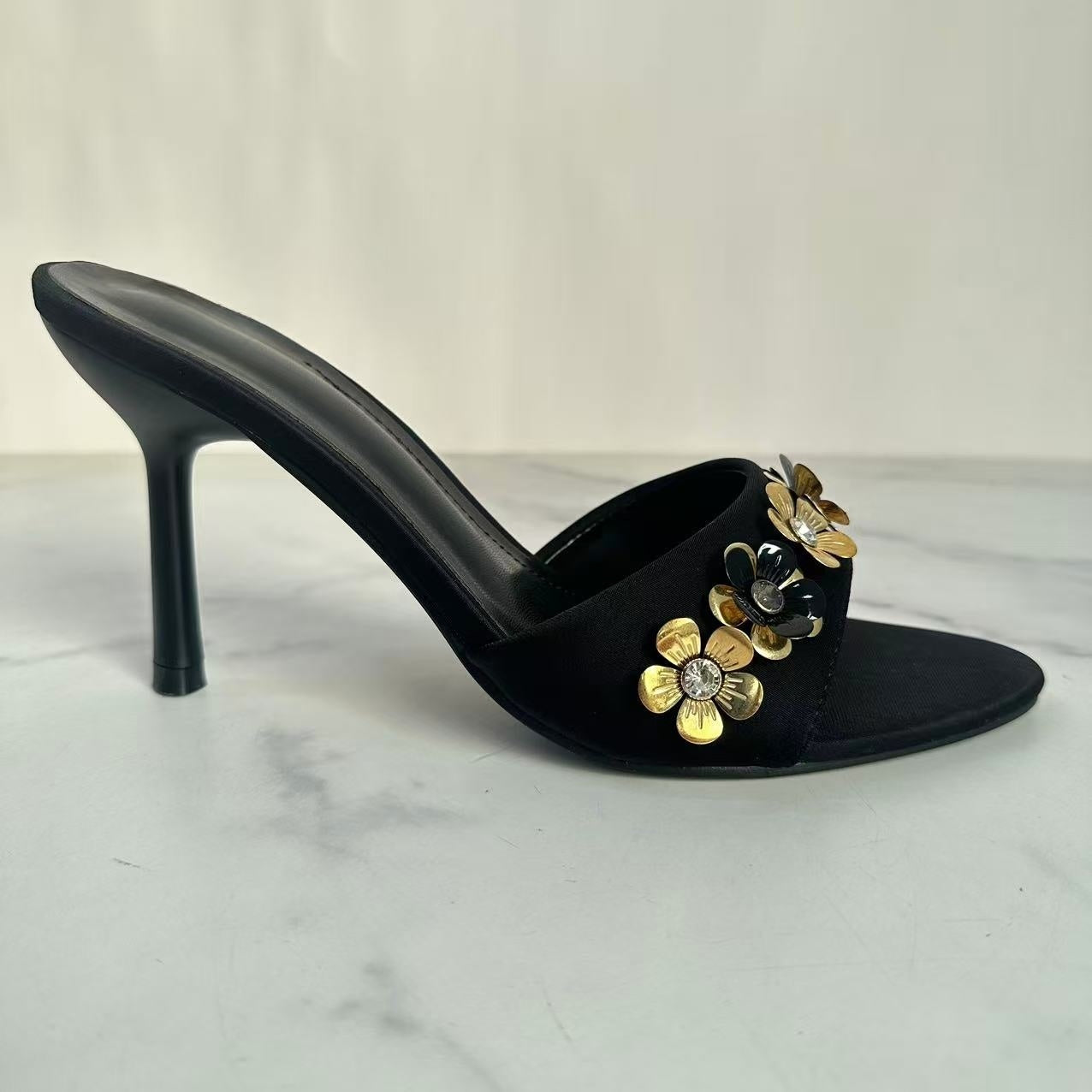 Women's New Fashion Joker Flower Decorative Slippers Stiletto Sandals