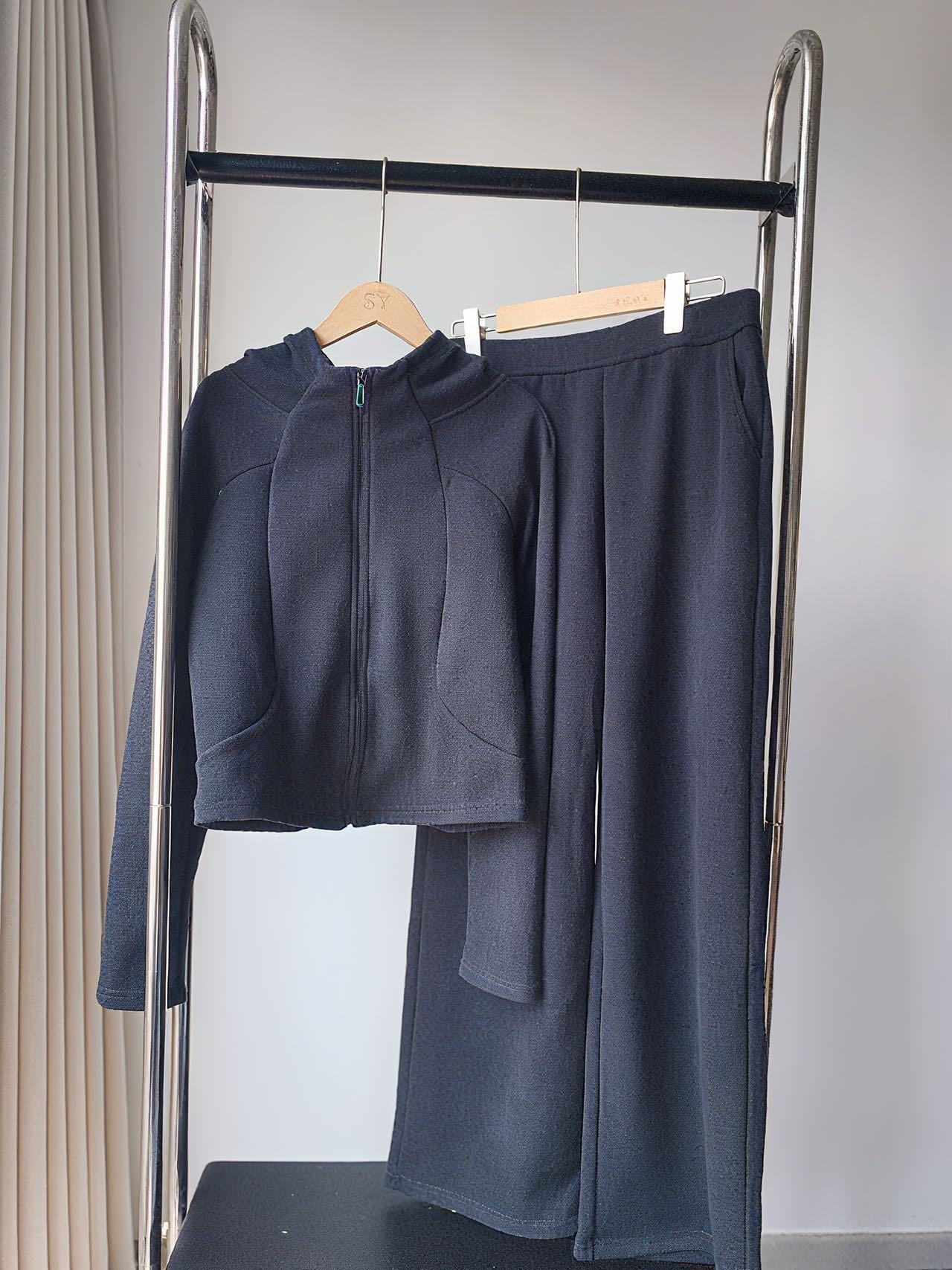 Women's slim-fit hooded cardigan and trousers two-piece set