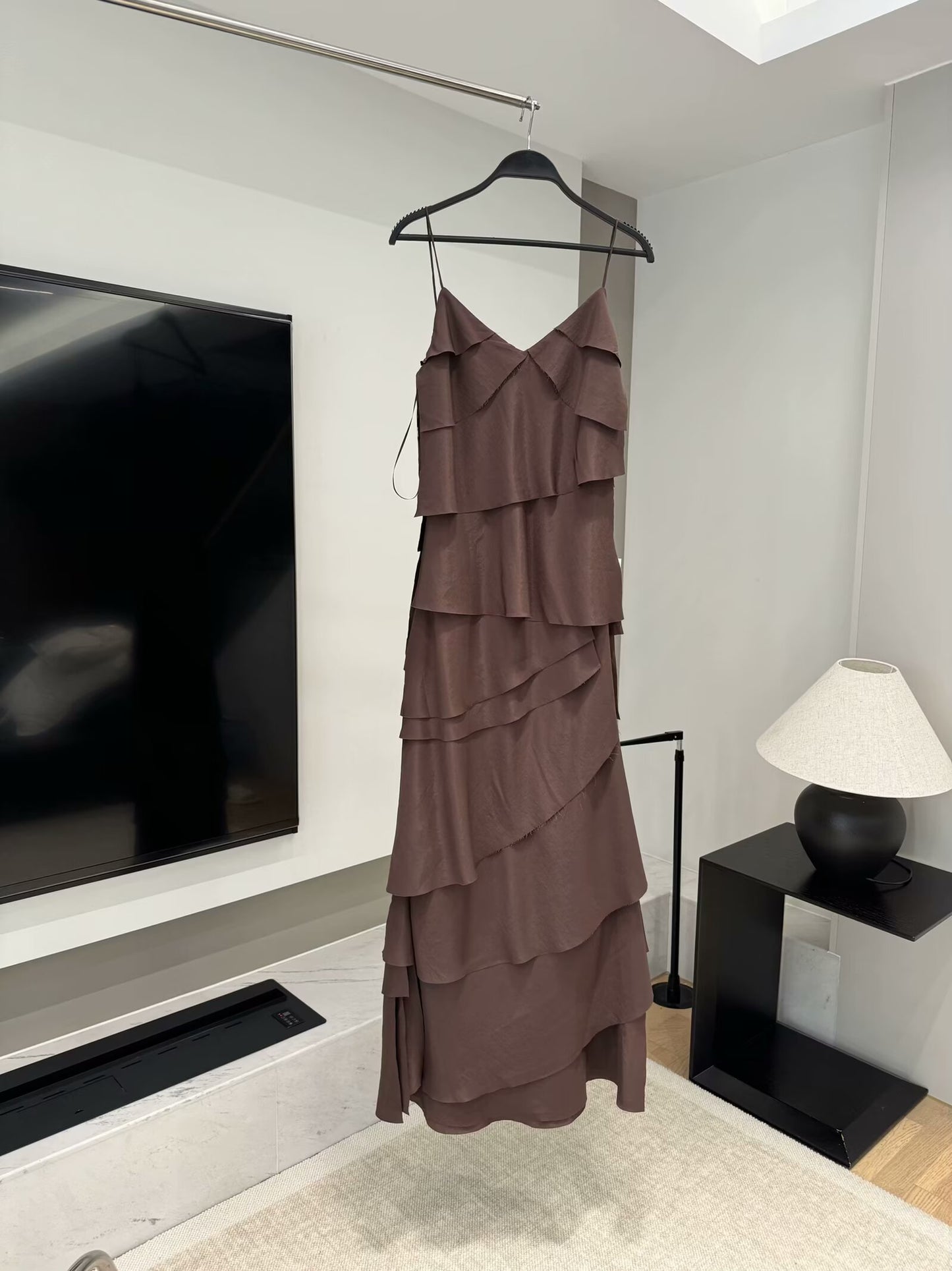 Ladies' new fashion layered decoration sleeveless V-neck suspender MIDI dress