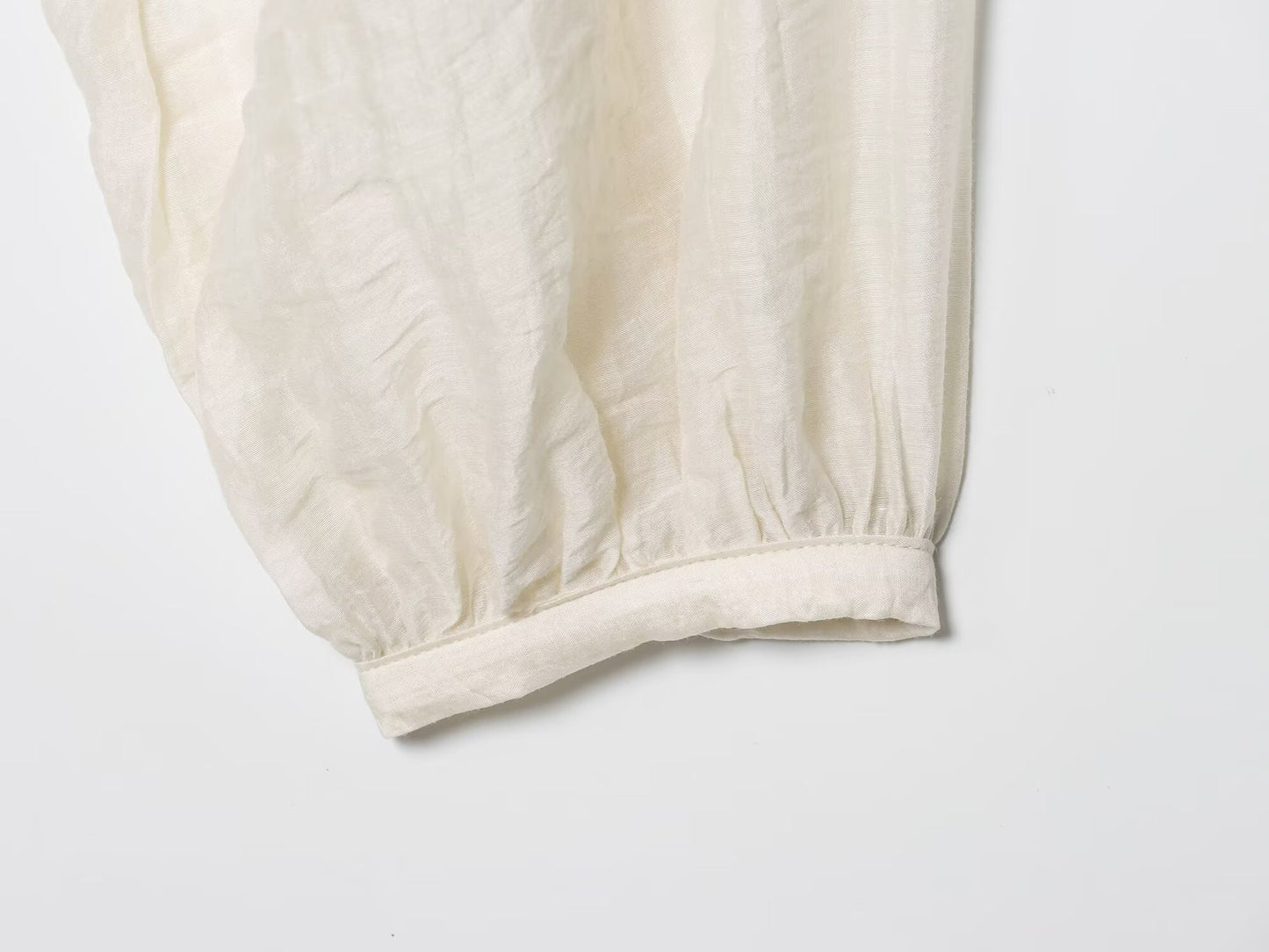 Women's new fashion bubble sleeve short draped pleated shirt