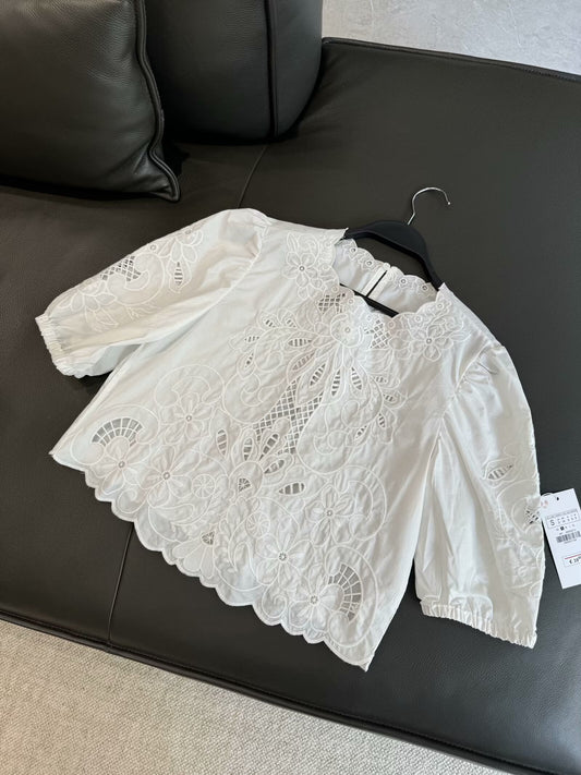 Women's Summer Fashion Short Round Neck Flower Embroidered Shirt