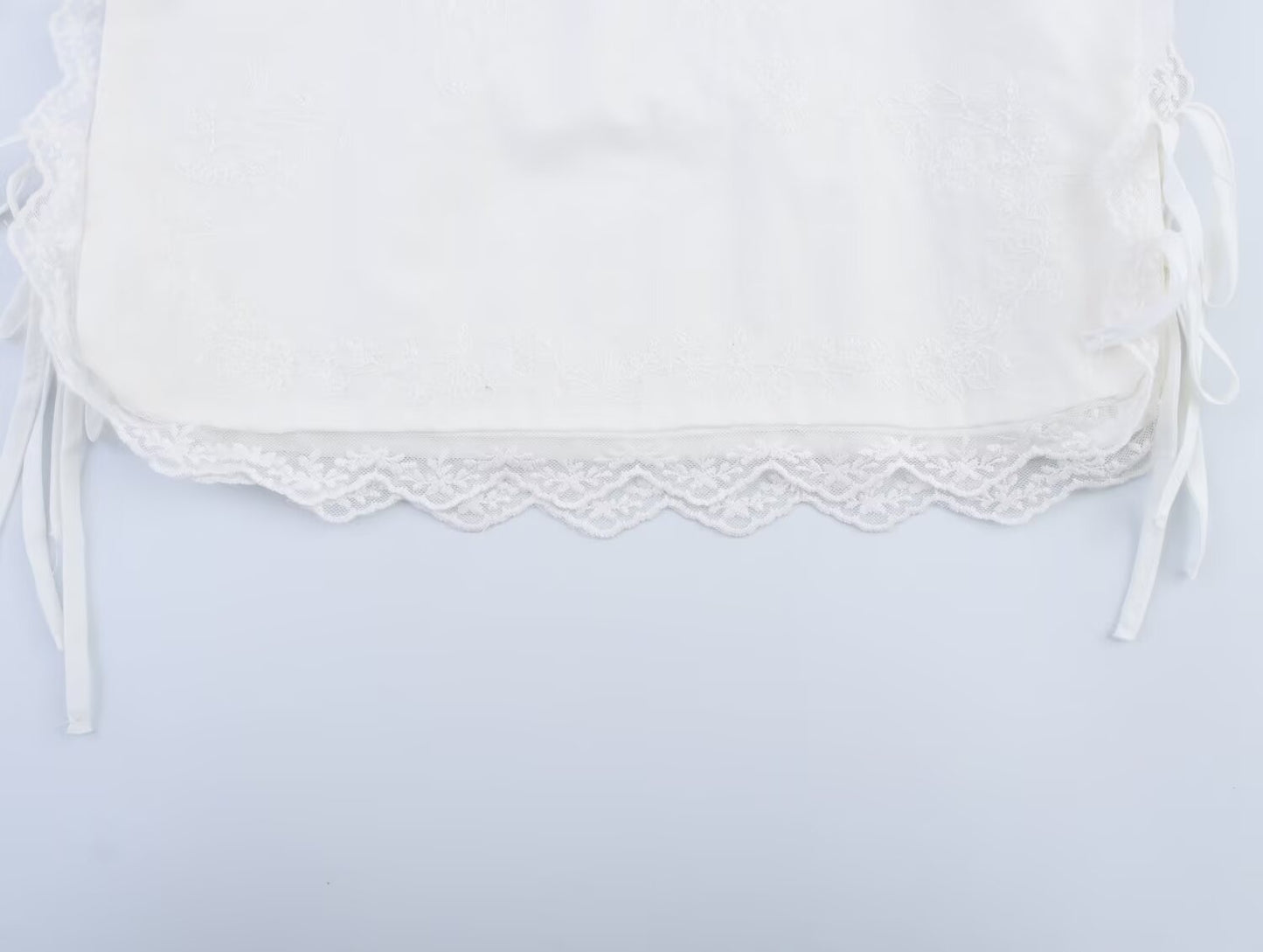 Women's' 2025 New Fashion Bow Decoration Short Lace Embroidered Top