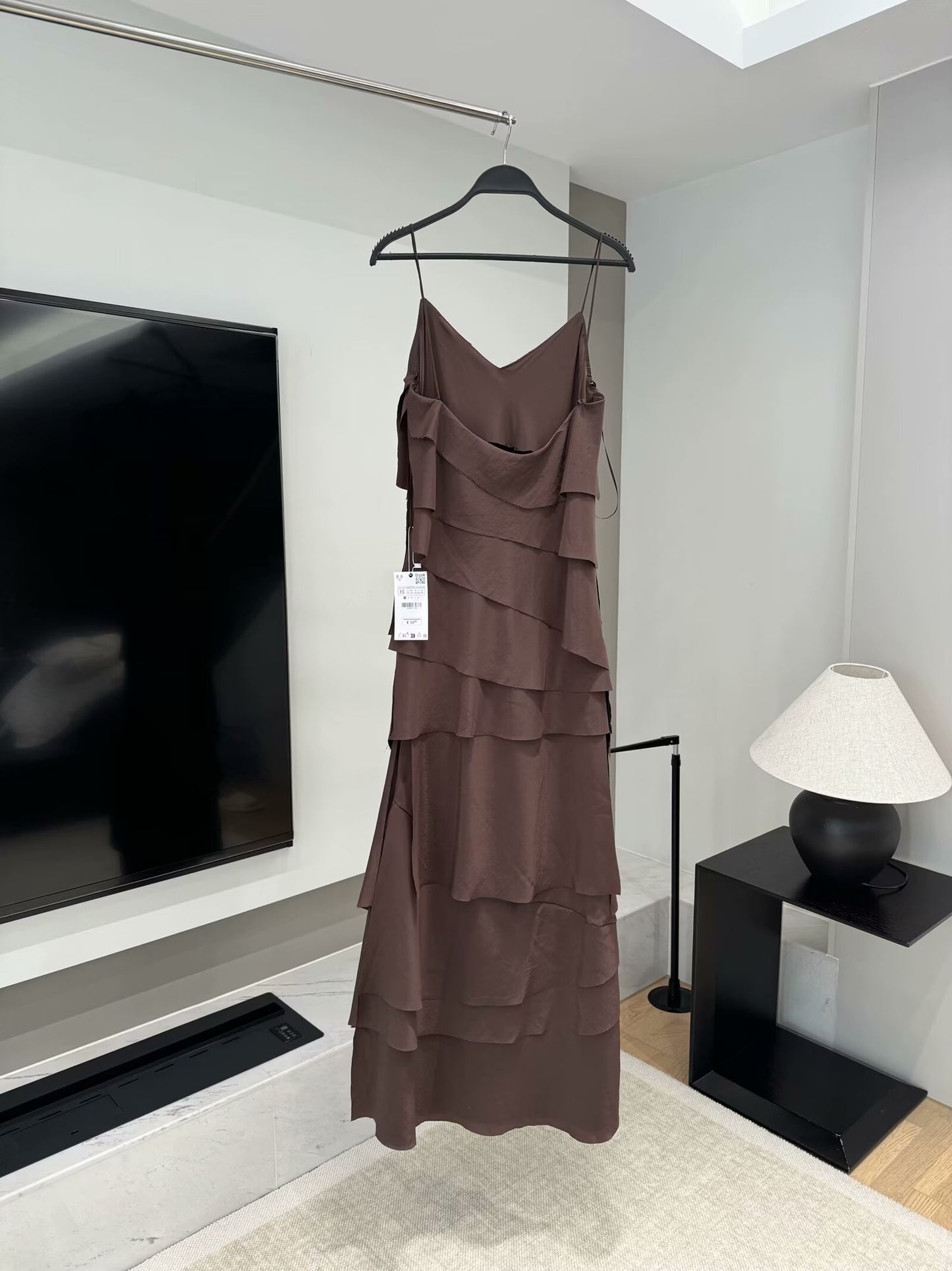 Ladies' new fashion layered decoration sleeveless V-neck suspender MIDI dress