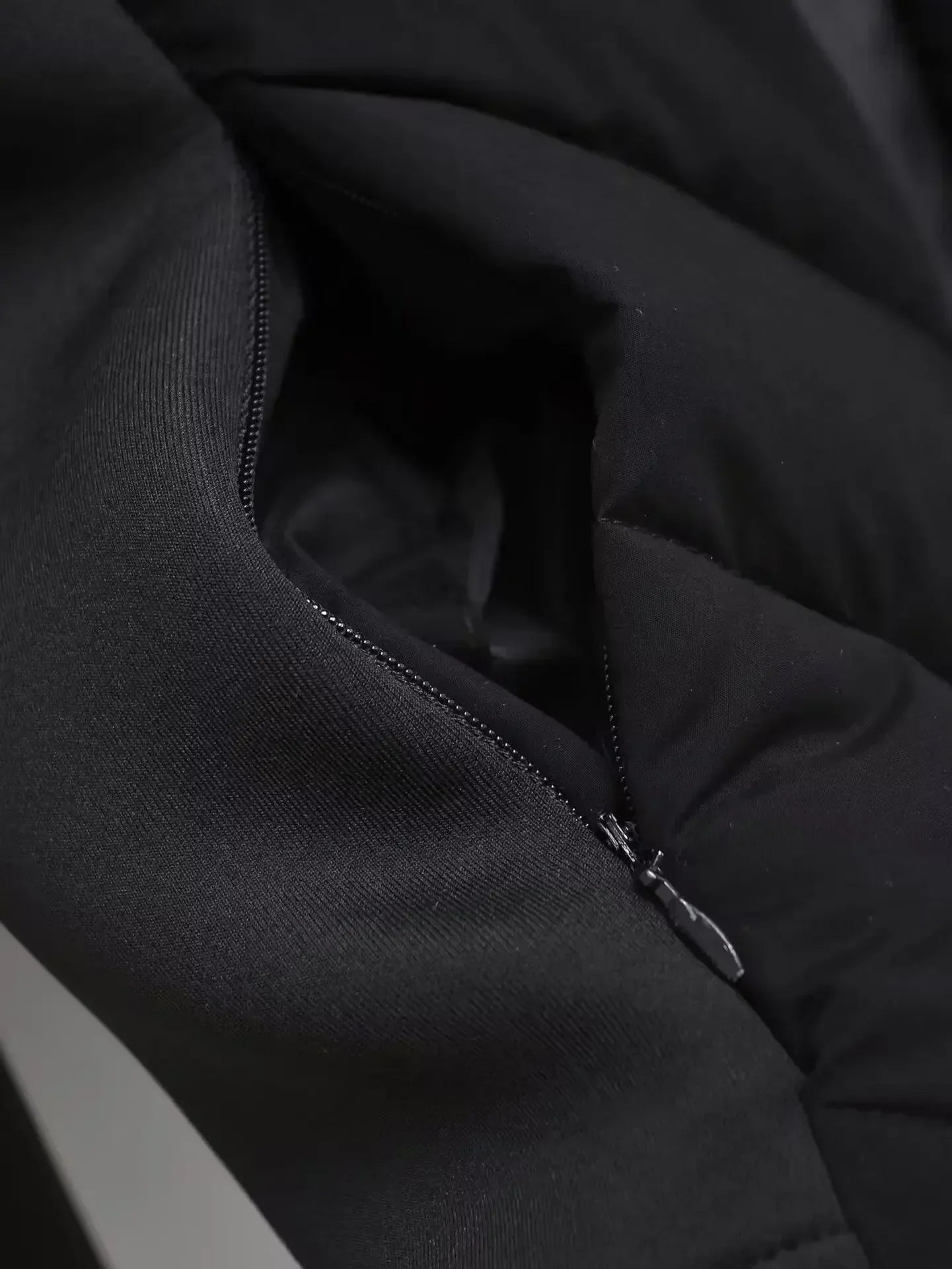 Women's winter new fashion black stand collar hooded patchwork cotton Coat retro long sleeved zipper women's jacket chic top