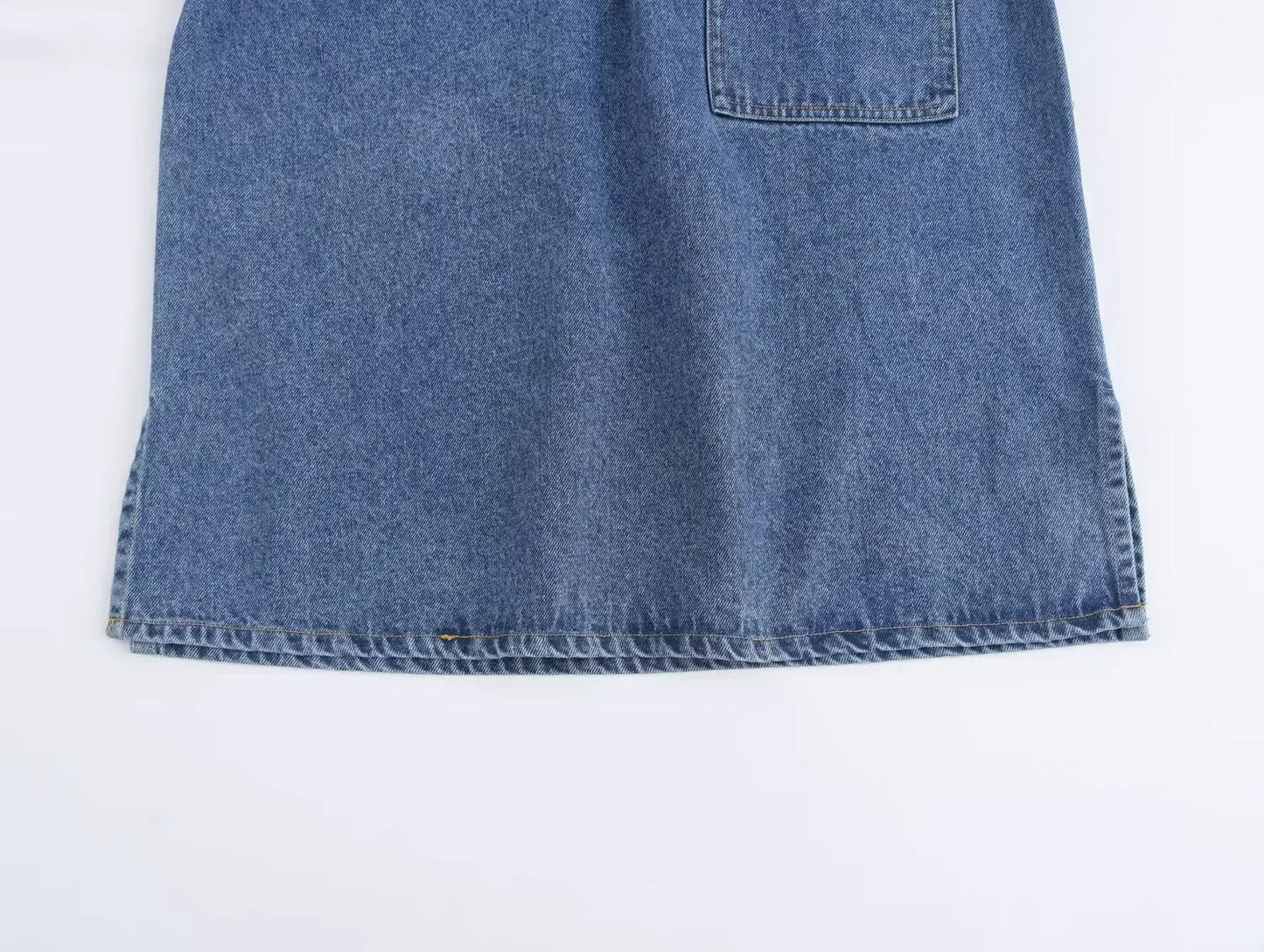 Women's 2024 new fashion pocket decoration loose polo shirt collar denim shirt coat retro long sleeved women's shirt chic top