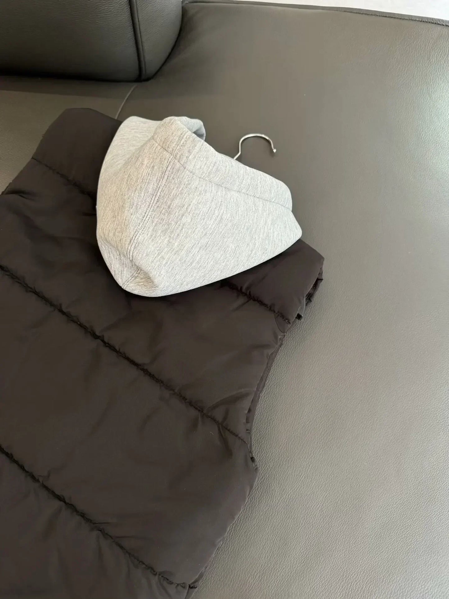 Women's new fashion zipper pocket decoration warm splicing hooded cotton vest retro sleeveless button up women's vest chic top