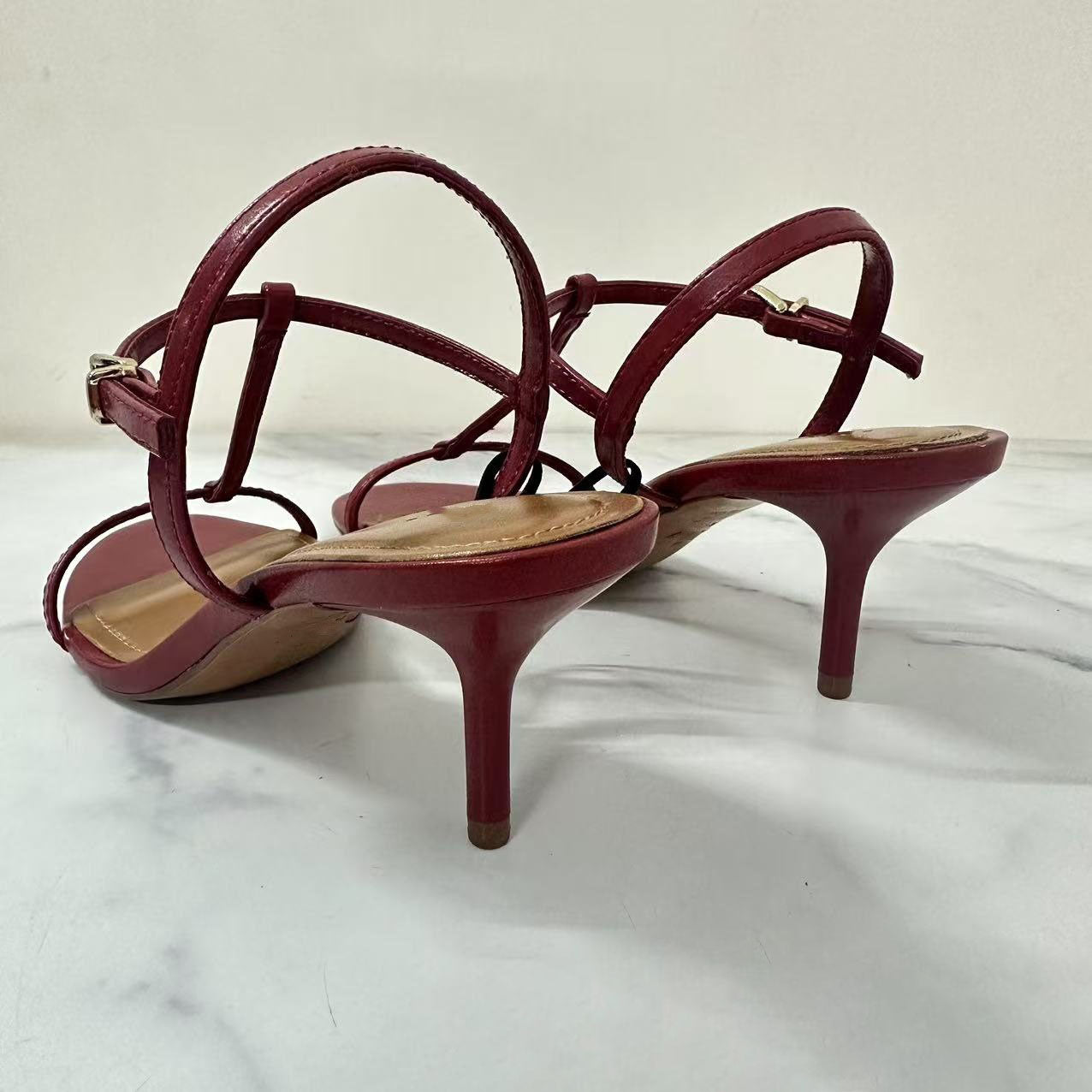 Women's 2025 New Fashion Temperament Joker Red and Black Ribbon Design High-heeled Sandals.