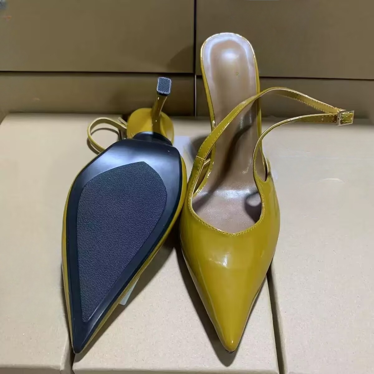 Women's 2025 New Fashion Joker Pointed Patent Leather Shoes High-heeled Sandals.