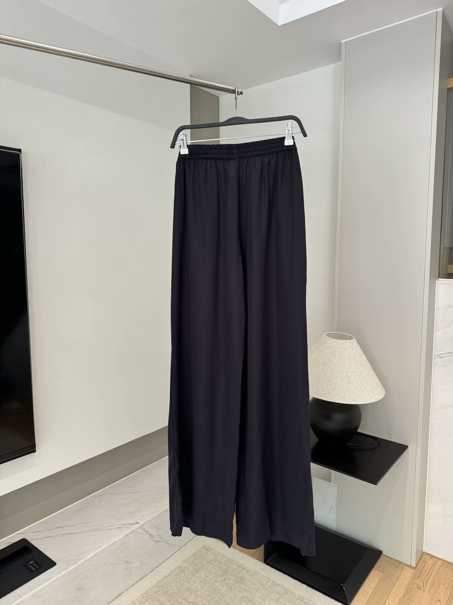 Women's 2025 chic and fashionable hanging wide-leg pants