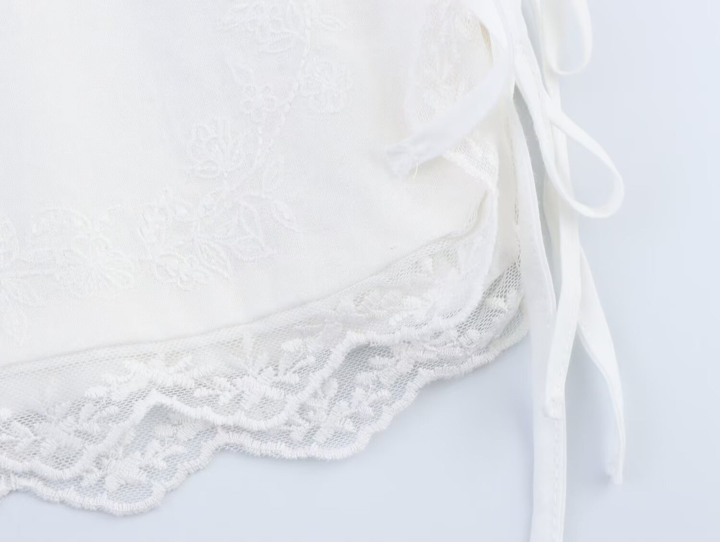 Women's' 2025 New Fashion Bow Decoration Short Lace Embroidered Top