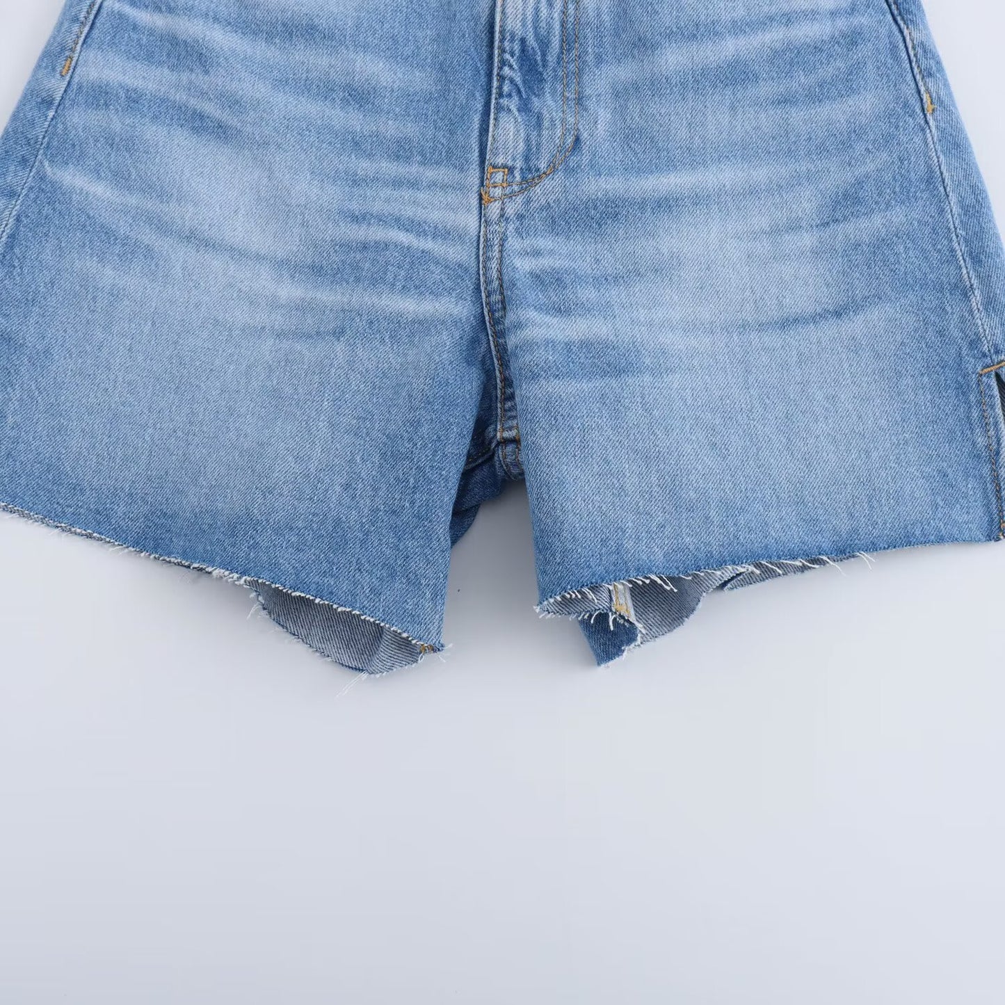 Women's new fashion split design casual Side pocket high waisted denim shorts