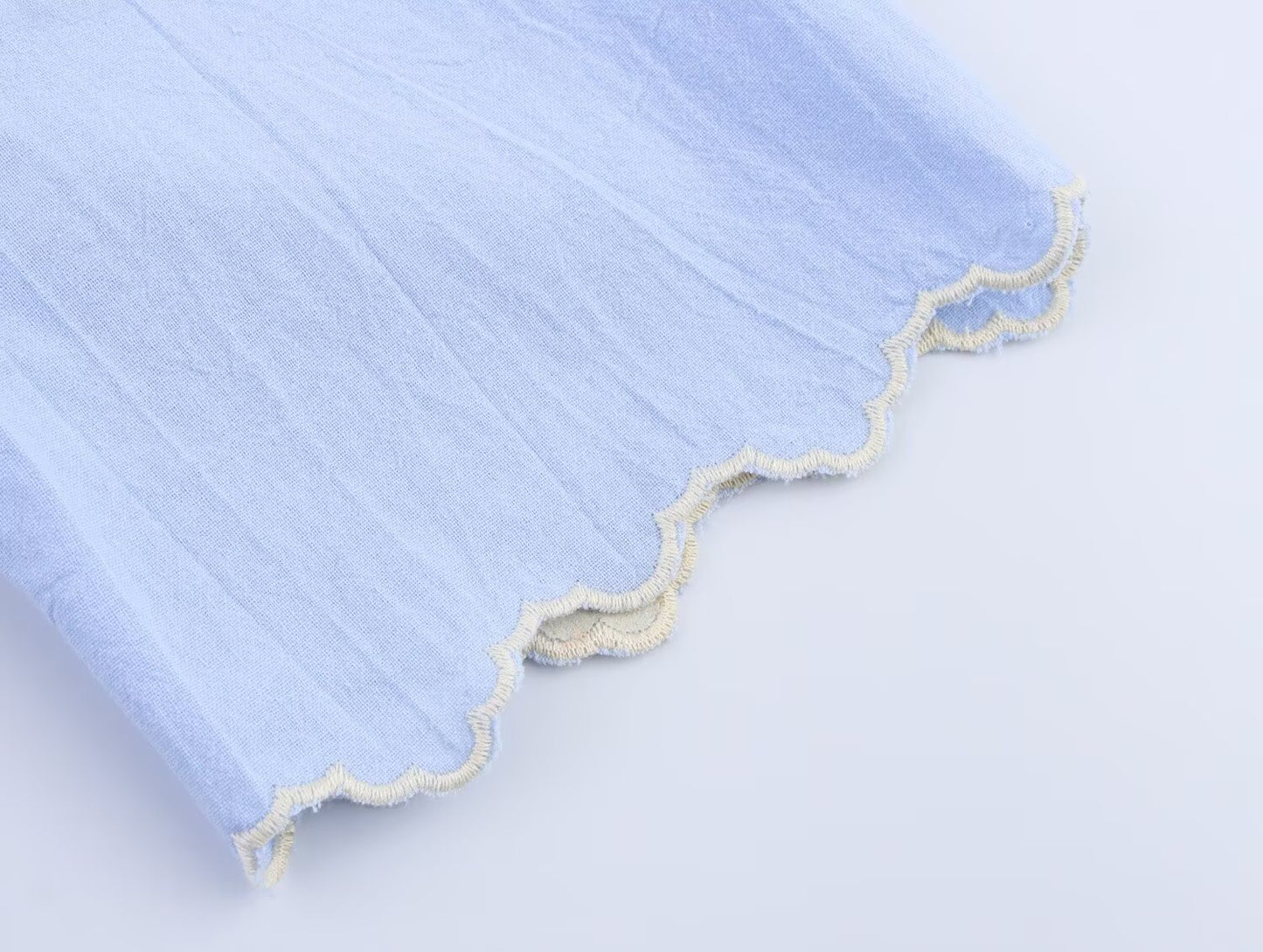 Women's new fashion short sleeved single breasted embroidered shirt