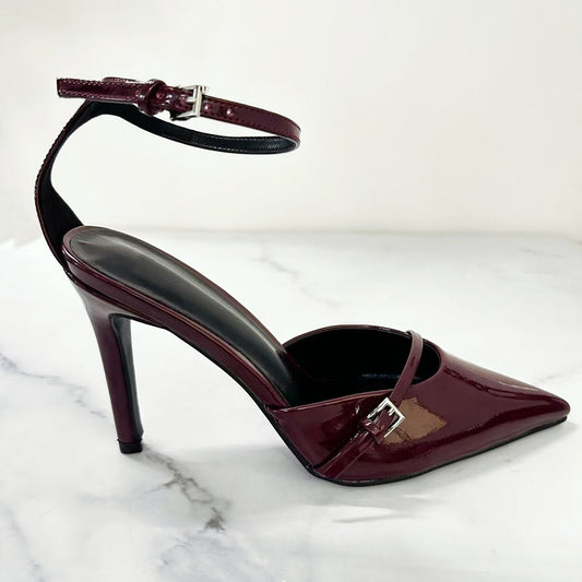 Women's New Fashion Joker Patent Leather Pointed Baotou Empty Shallow T-string High Heels.