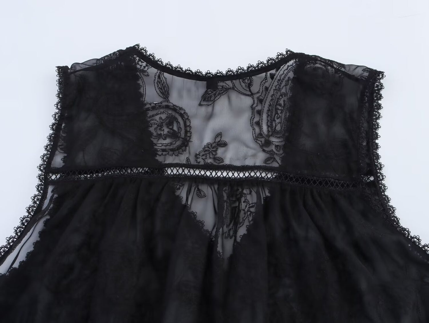 Ladies' New Fashion Vertical Lace Decoration Sleeveless V-neck Embroidered Shirt