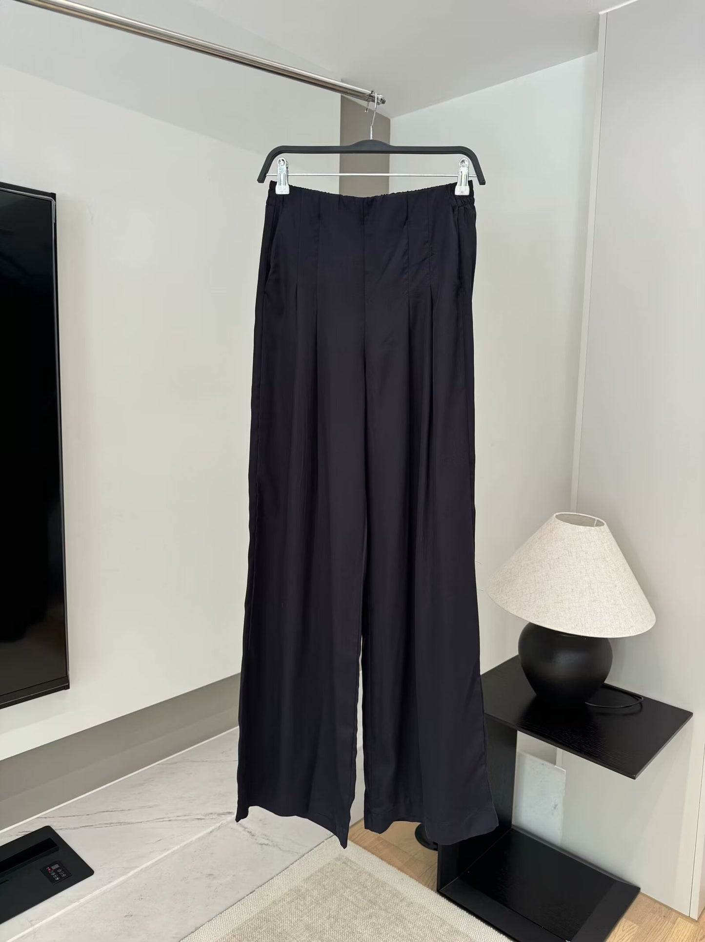 Women's 2025 chic and fashionable hanging wide-leg pants