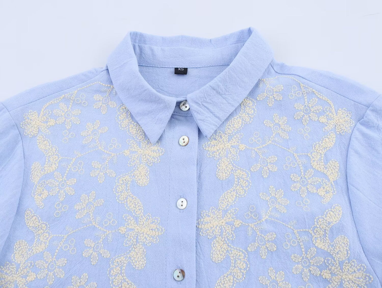 Women's new fashion short sleeved single breasted embroidered shirt