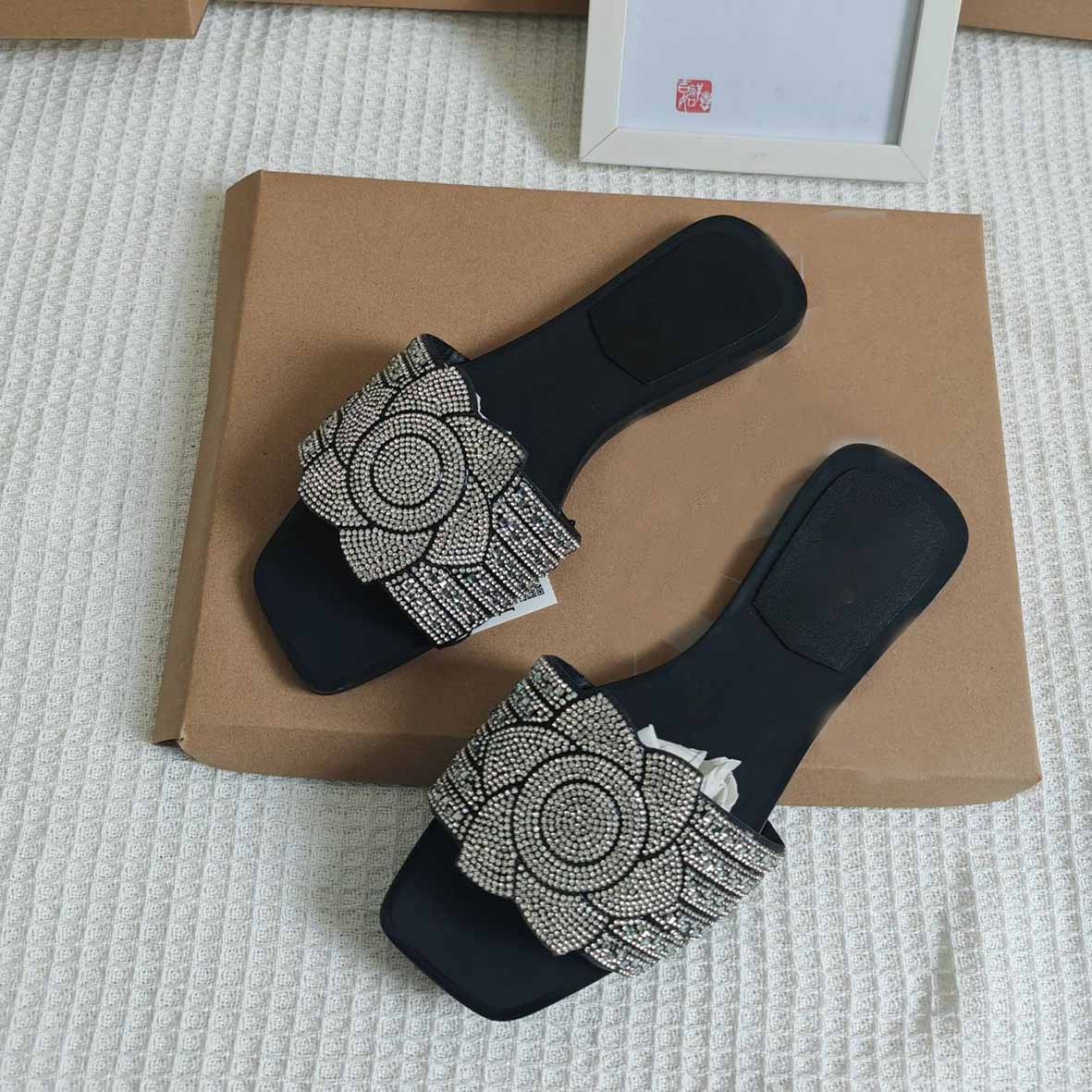 Women's New Fashion Casual Joker Flat Shoes Rhinestone Slippers Word Sandals Women.