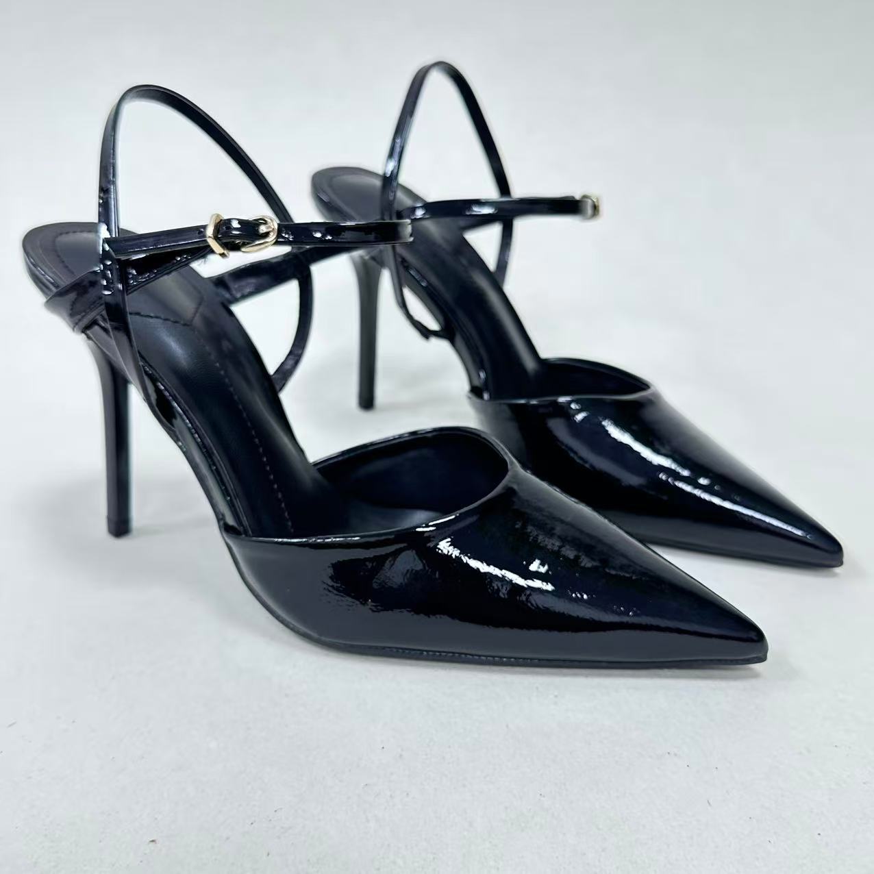 2026 women's new patent leather effect pointy open-heeled shoes