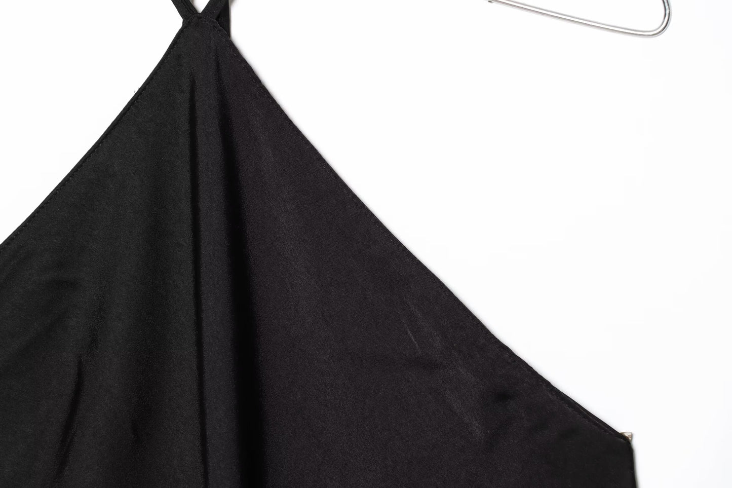 Women's new fashion draped design black slim backless hanging neck collar top