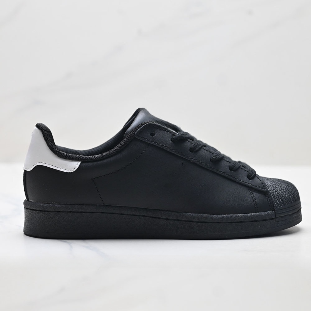 2026 new low-cut classic Joker leisure sports shoes have a shoe box