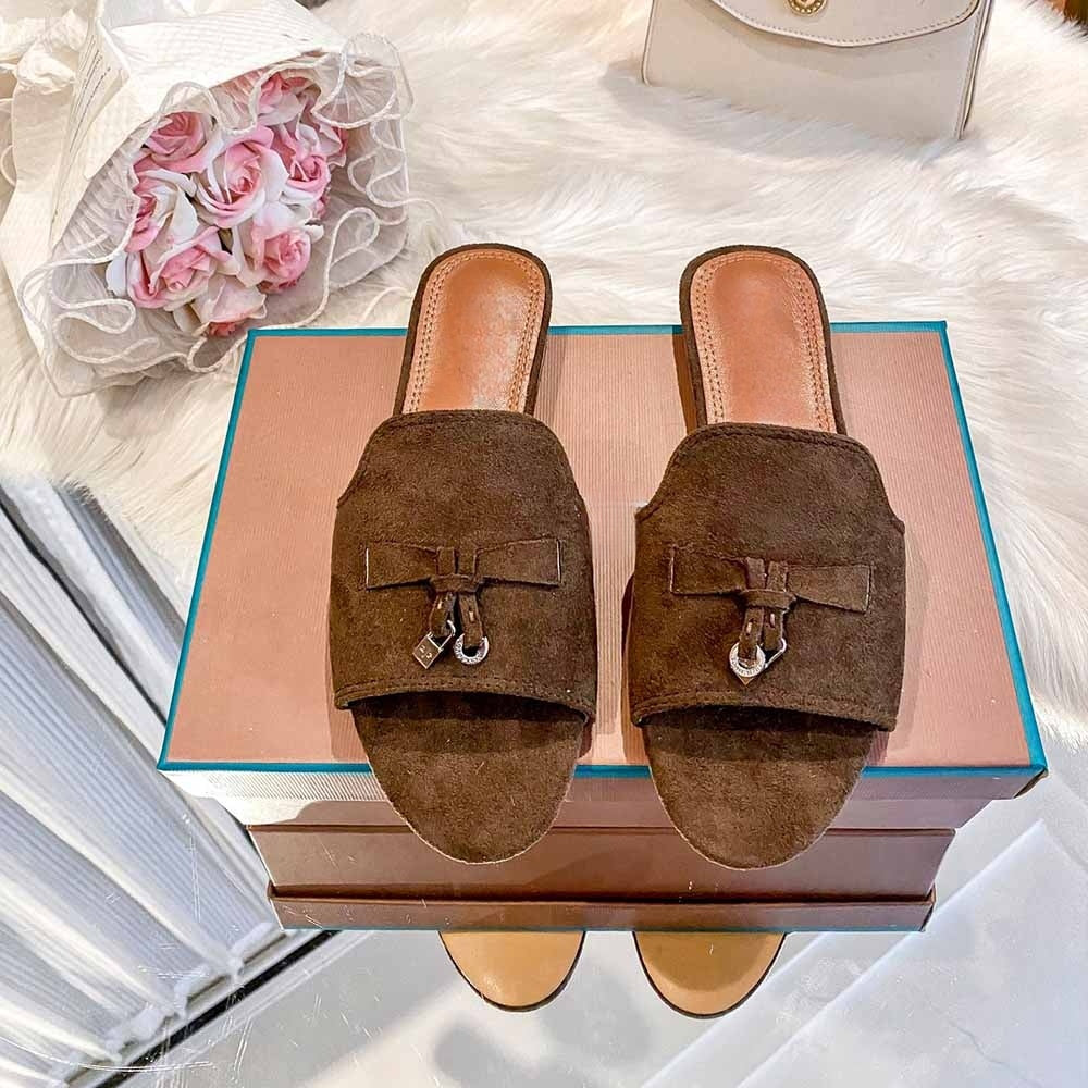 Women's New Temperament Joker Velvet Tassel Pendant Decorated with Thin Slippers and Sandals.