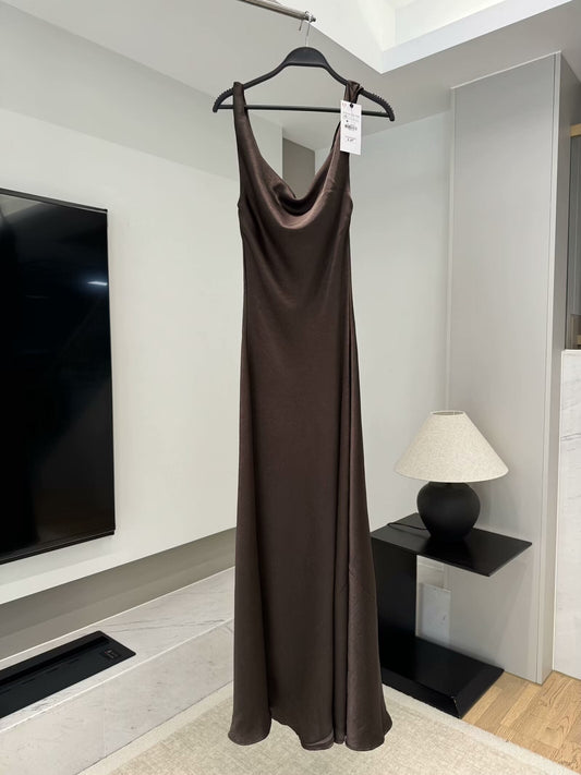 Women's 2025 chic fashion satin texture long dress retro sleeveless women's dress 