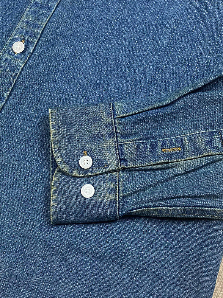 Men and Women with The Same New Casual Joker Denim Fabric Embroidered Couple Long Sleeve Shirt.