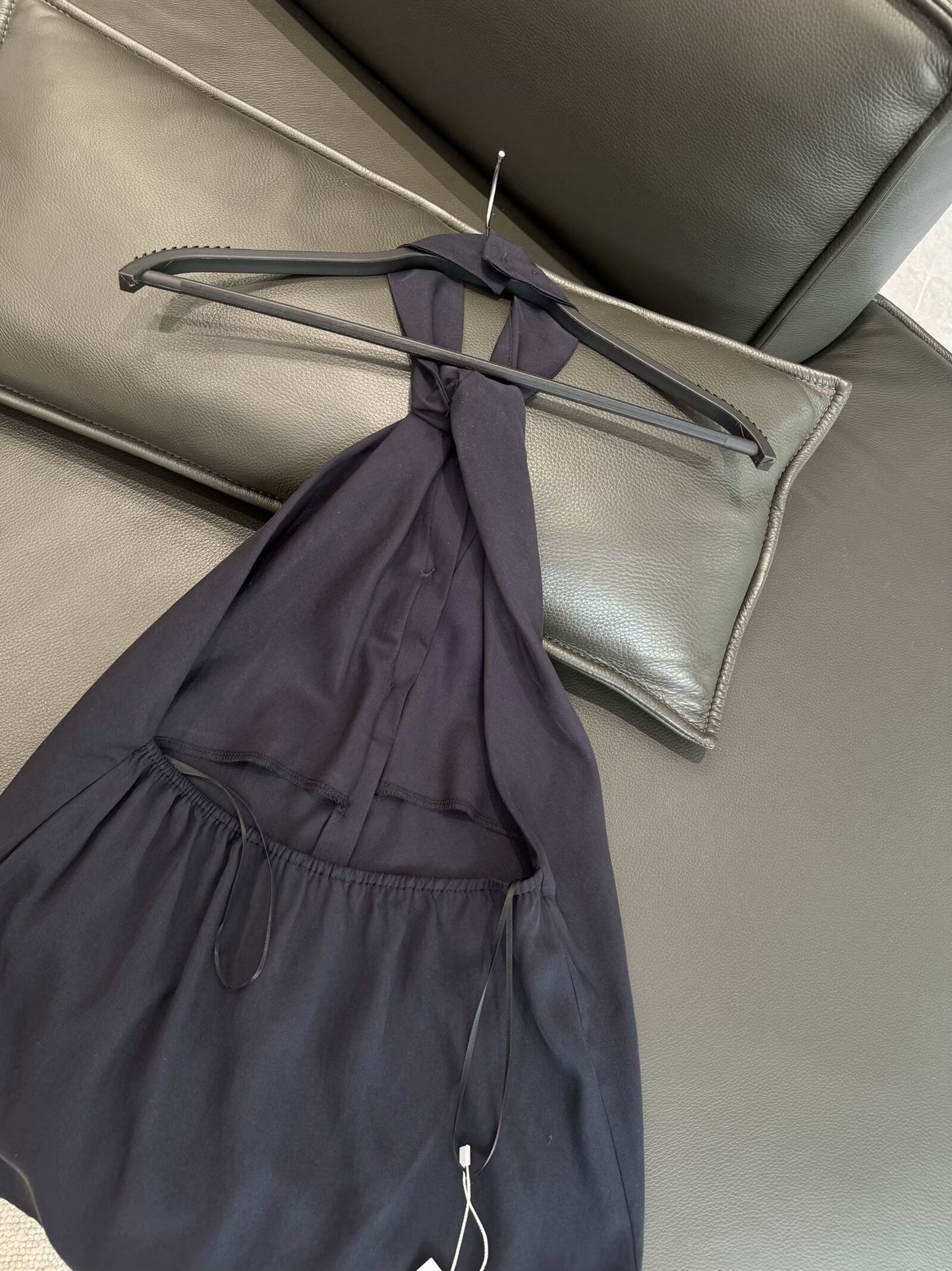 Women's new fashion sleeveless single breasted halter neck vest style top