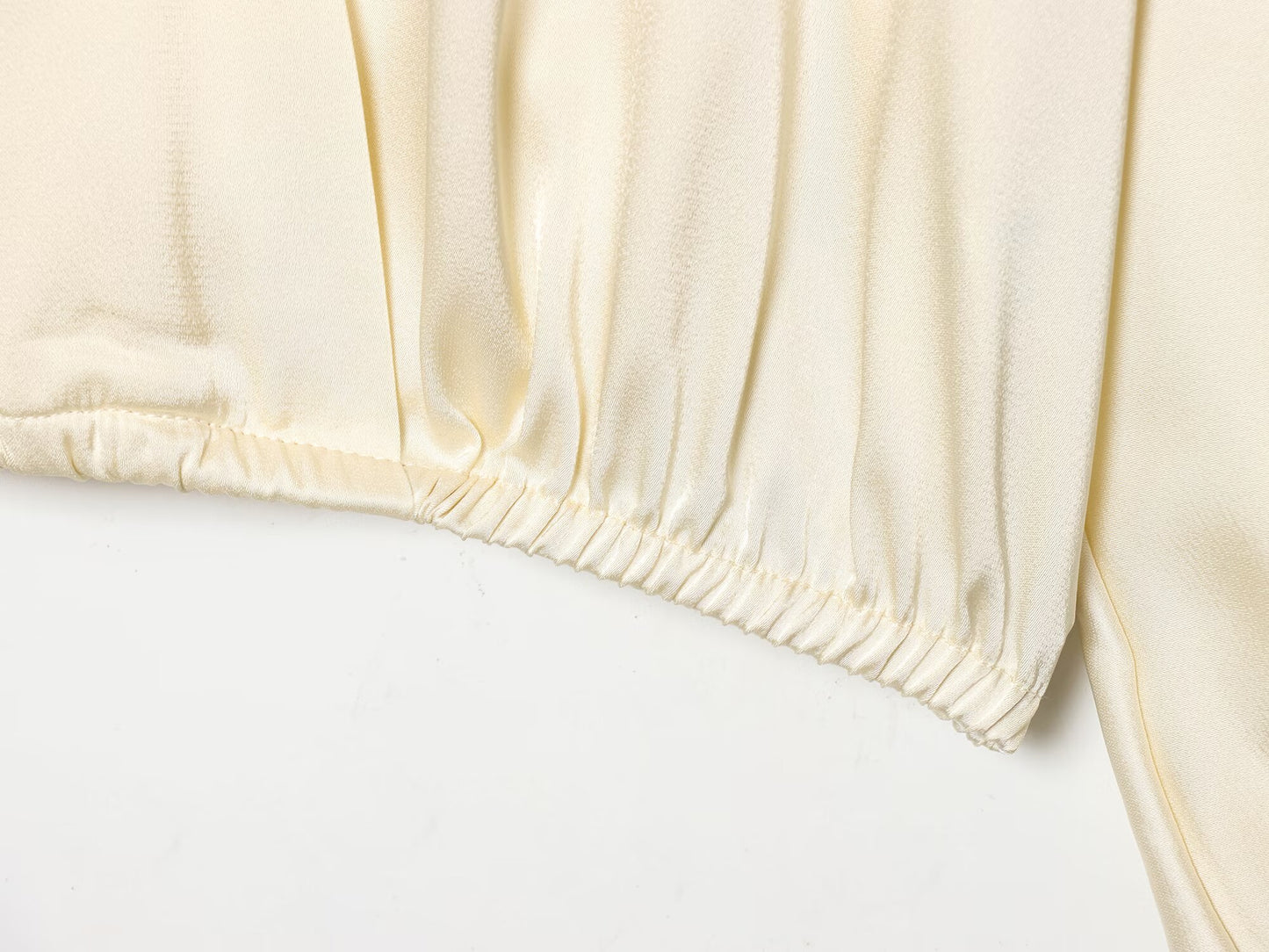 2026 Women's satin textured V-neck shirt