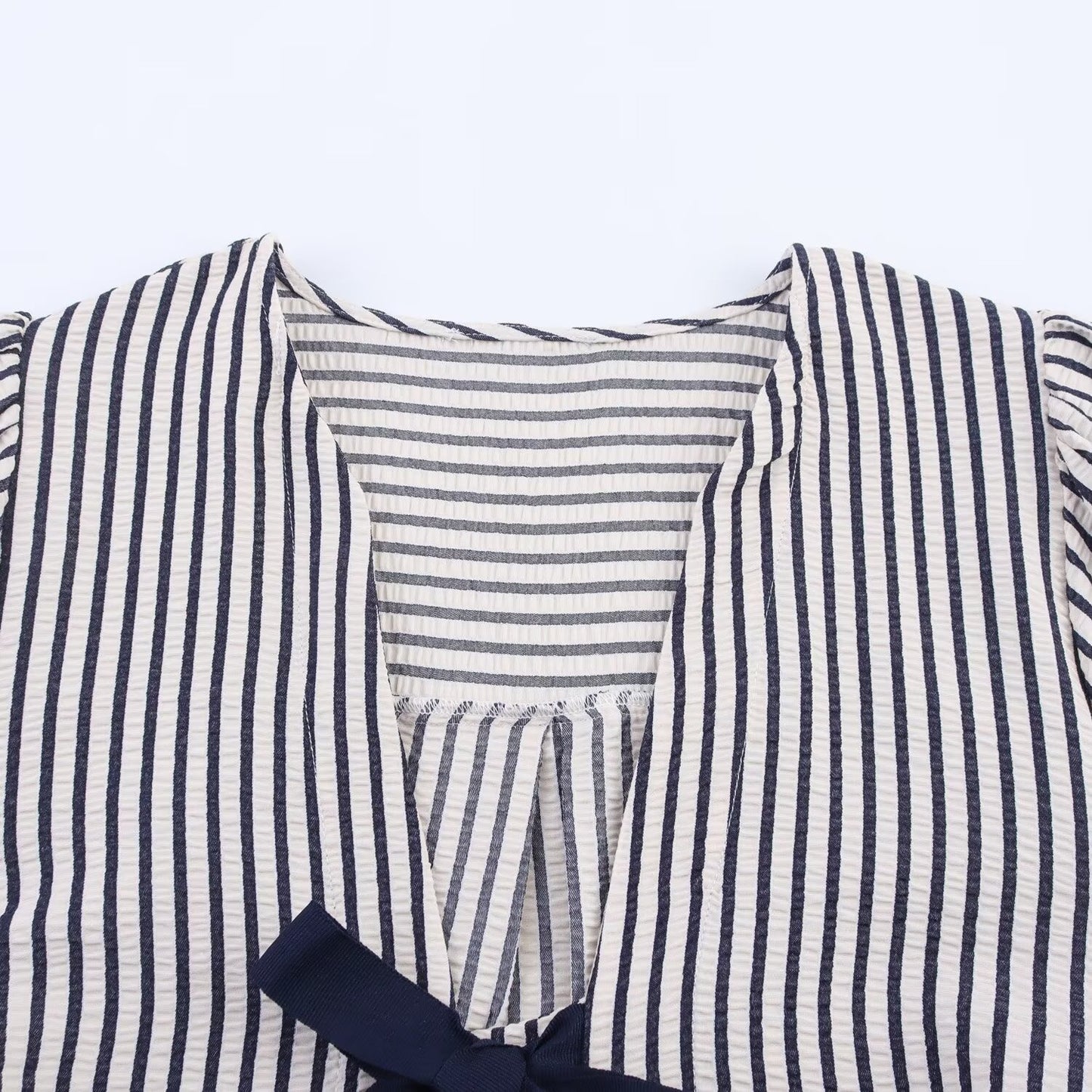 Women's new fashion bow decoration short sleeved V-neck striped top