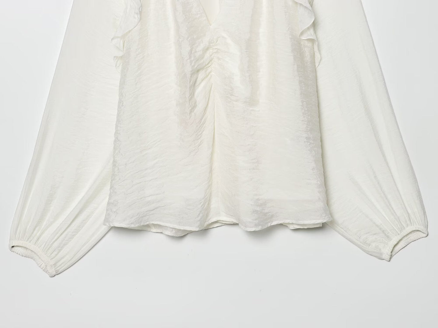 Women's layered decorative V-neck pleated shirt