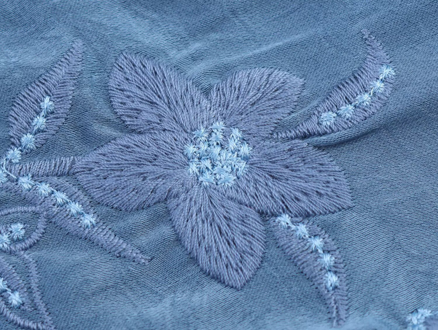 Women's new fashion sleeveless double V-neck floral embroidery mini dress