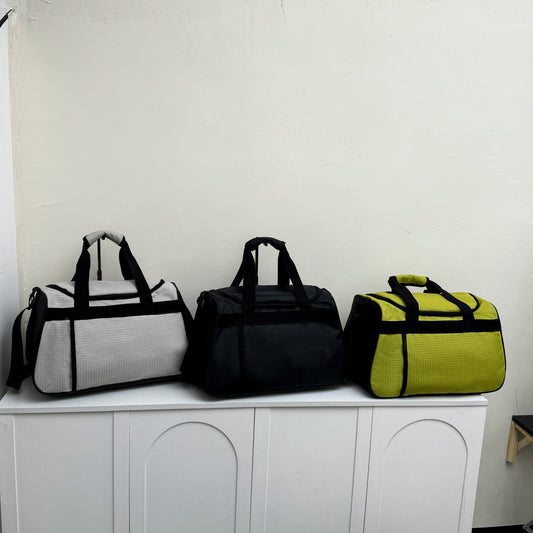 Men and Women with The New Fashion and Leisure Joker Large-capacity Travel Portable Fitness Bag Sports Backpack.