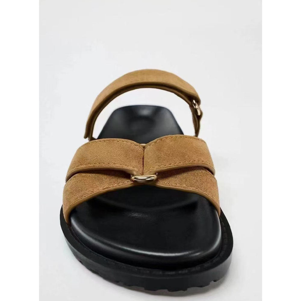 Women's 2025 New Joker Flat Sandals Crossed with Casual Beach Sandals and Slippers.