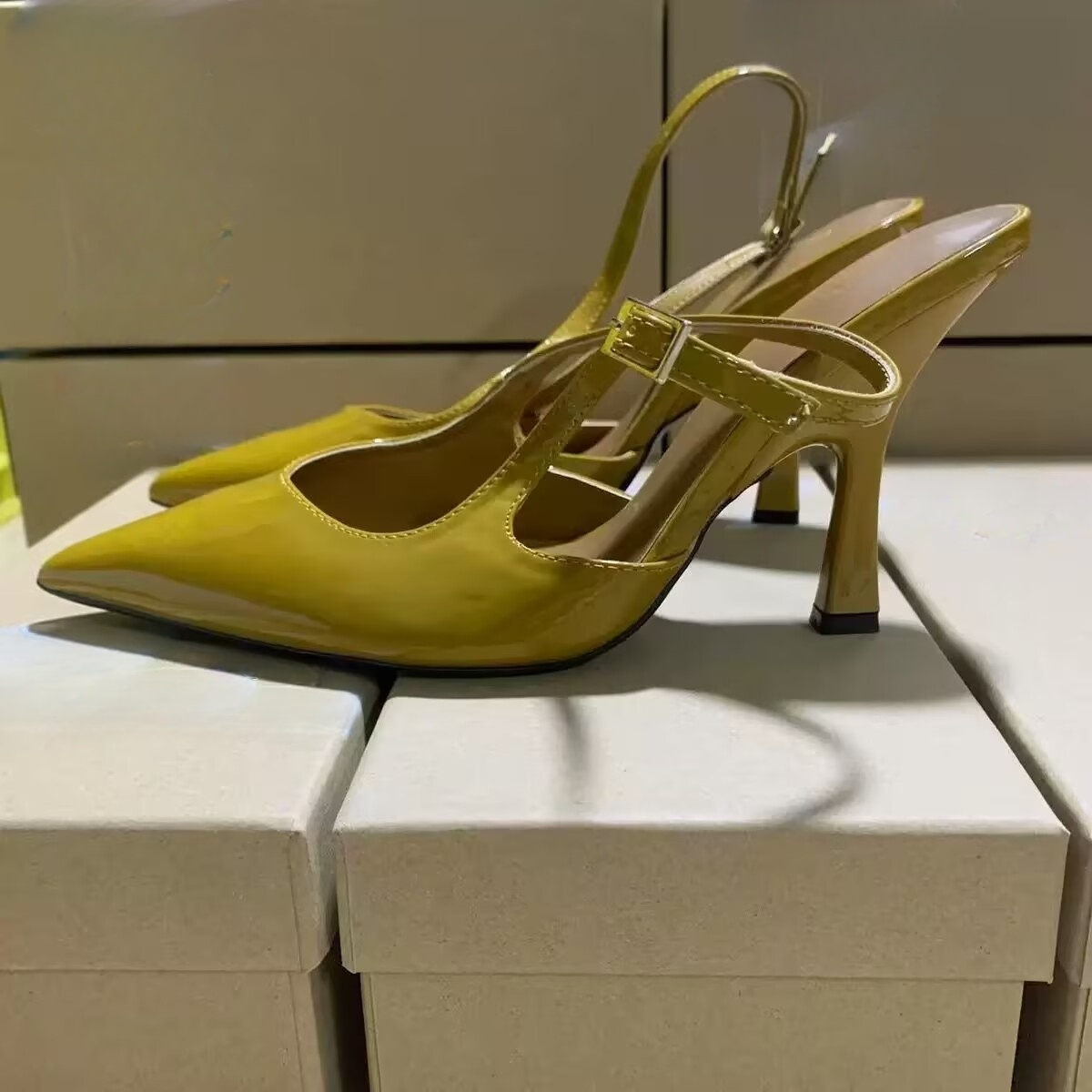 Women's 2025 New Fashion Joker Pointed Patent Leather Shoes High-heeled Sandals.