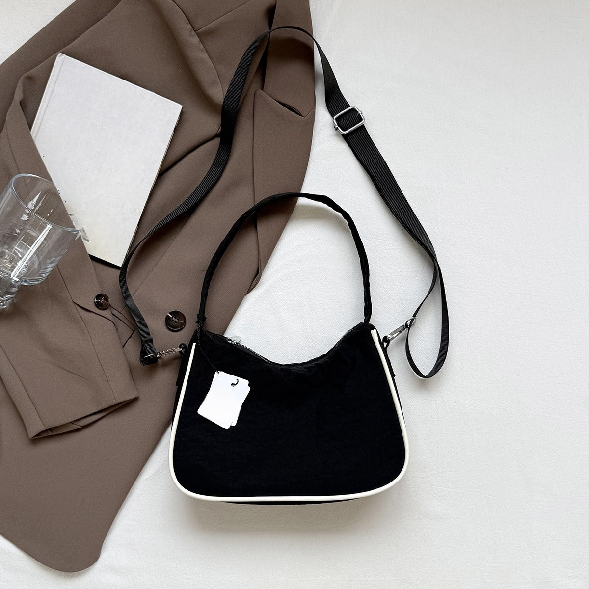 2025 shoulder slung jiaozi waterproof leisure bag