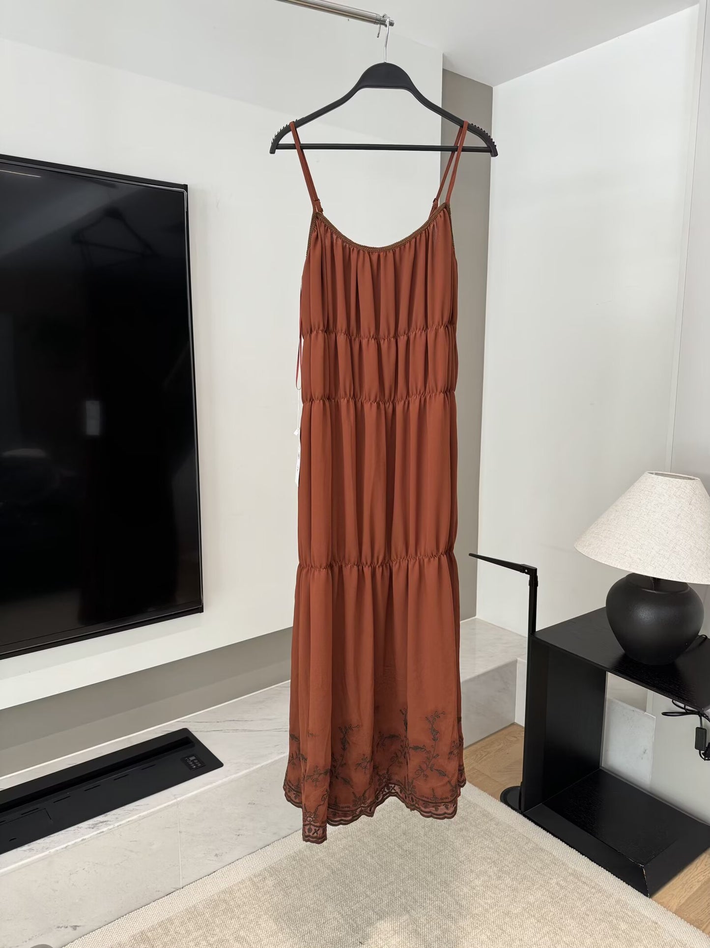 2025 Women's new fashion embroidered pleated suspender MIDI dress