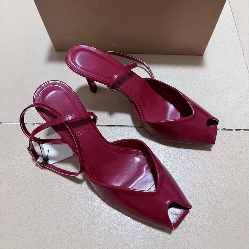 Women's New Fashion Joker Fish Mouth Woman's Head Temperament Mary Jane Shoes Commuter Stilettos.