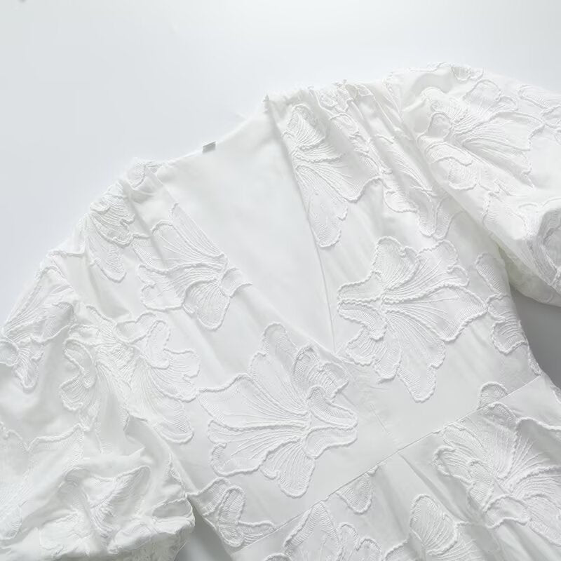 Ladies' new Fashion embroidered decoration slim short sleeved V-neck mini dress