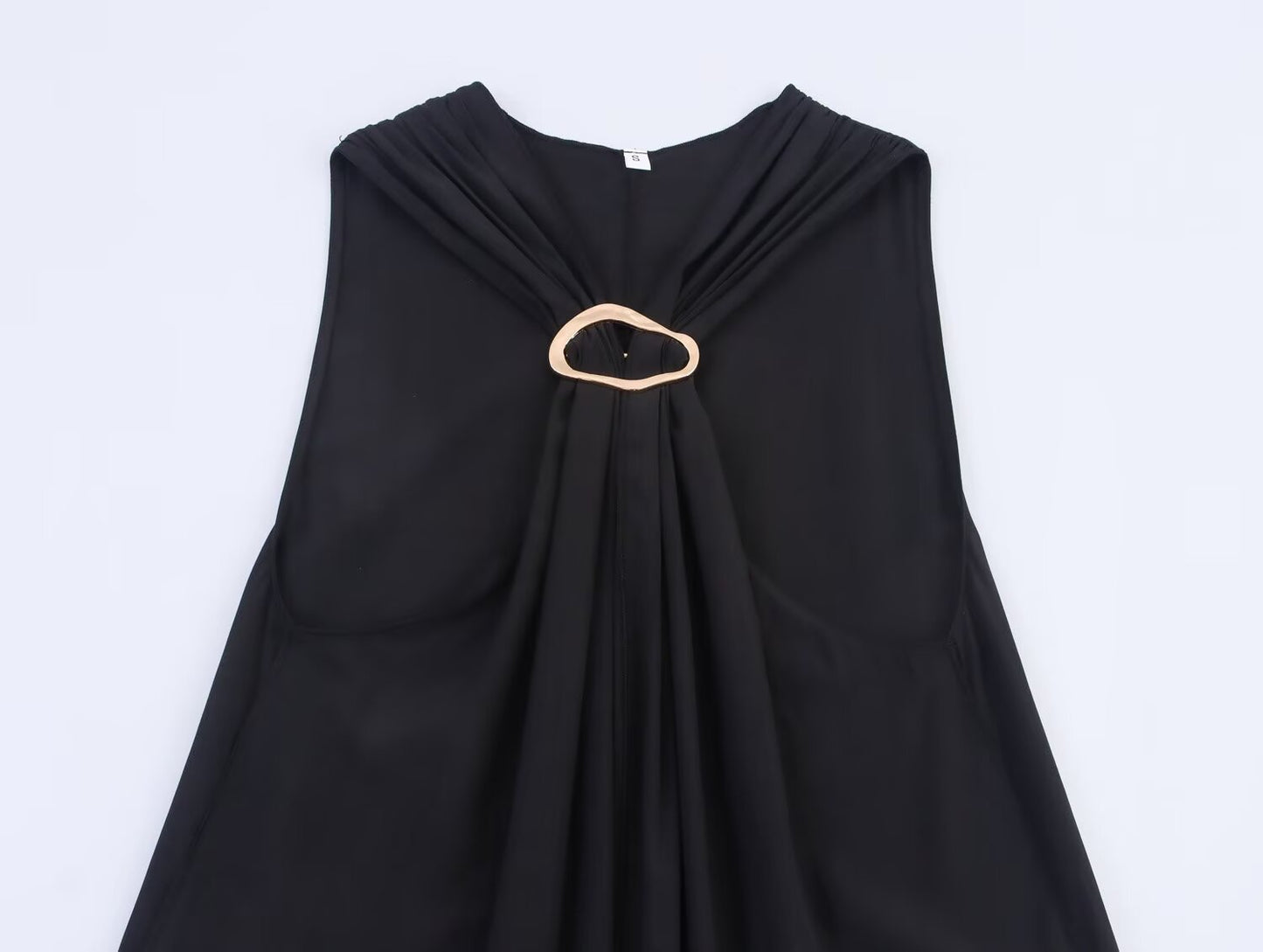 Women's new fashion brooch decoration sleeveless hanging neck top