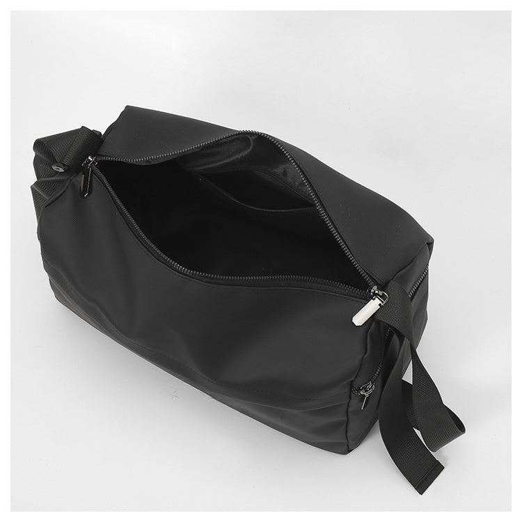 Men and Women with The Same New Fashion Joker Leisure Sports Large-capacity Wide Shoulder Strap Crossbody Bag.