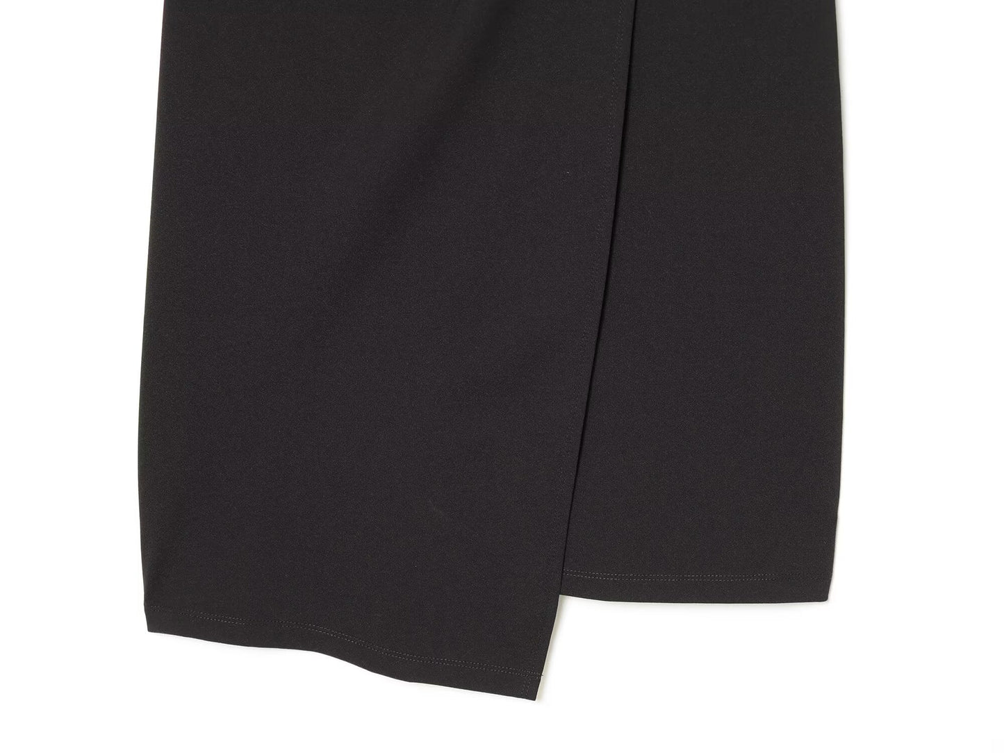 Women's metal buckle decoration V-neck pleated dress