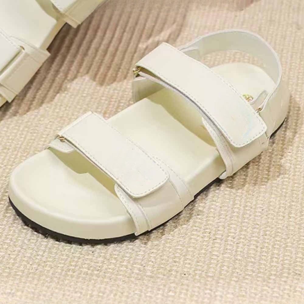 2026 Women's New Open-toe hook and loop Beach Sandals have a shoe box