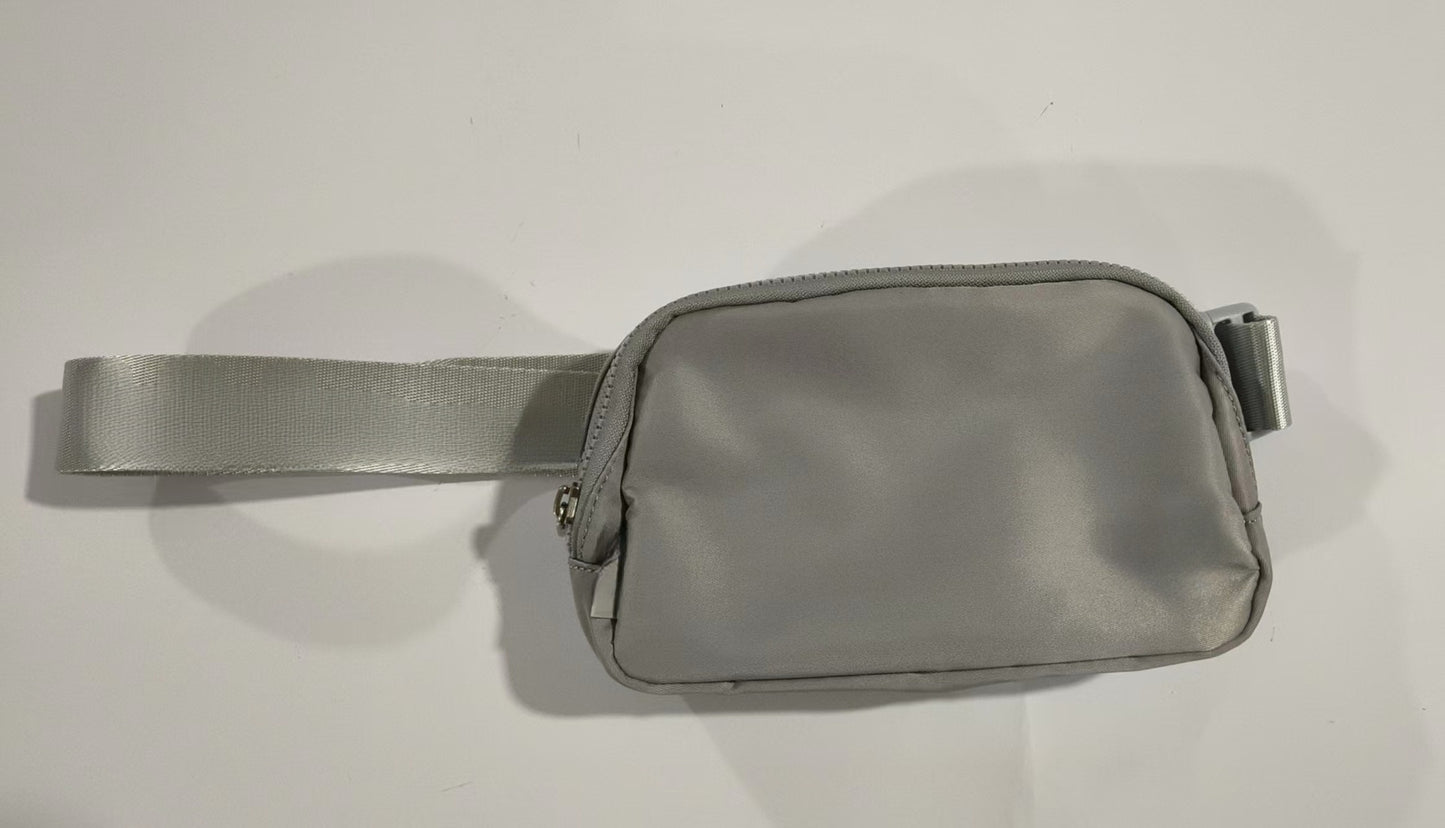 LU Running bag Jacquard alphabet messenger bag mobile phone storage bag waterproof trend outdoor purse