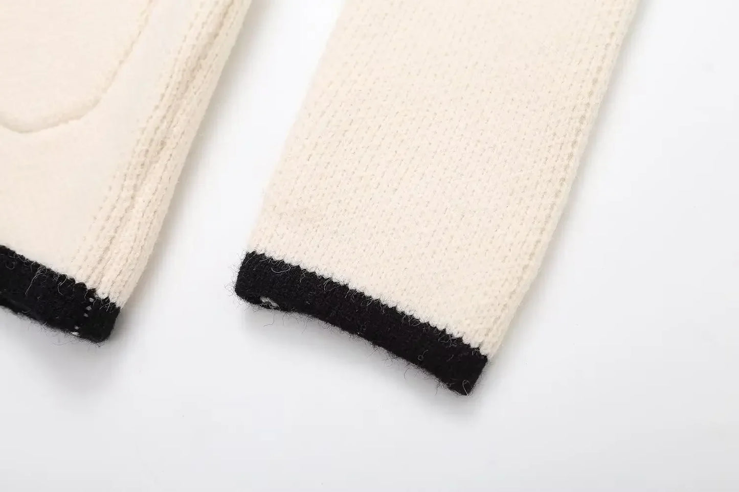 Women's 2024 new fashion pocket decoration casual short O Neck knitted coat retro long sleeved lace up women's coat chic top