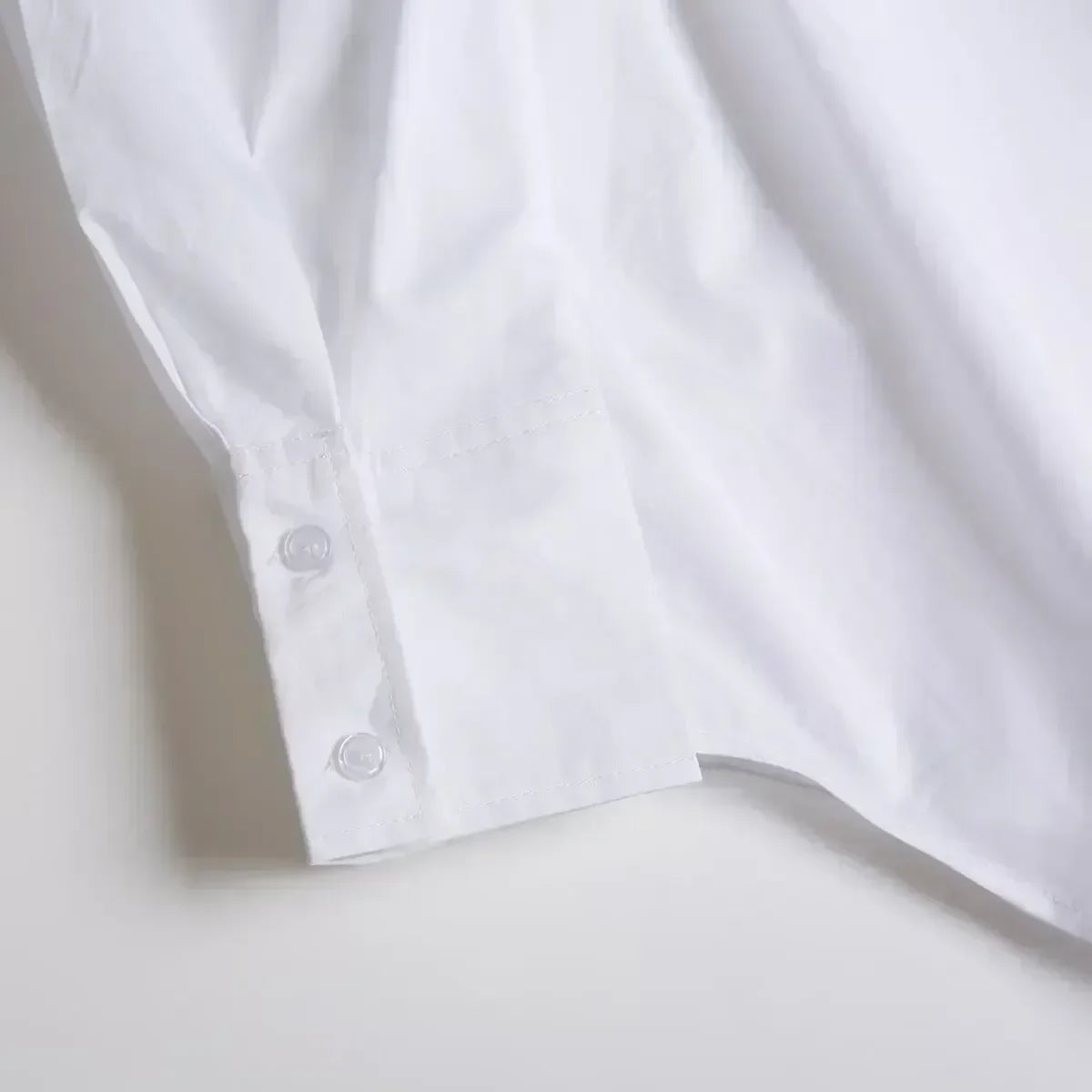 Women's 2024 new fashion loose basic style casual single breasted striped shirt retro long sleeved women's shirt chic top 