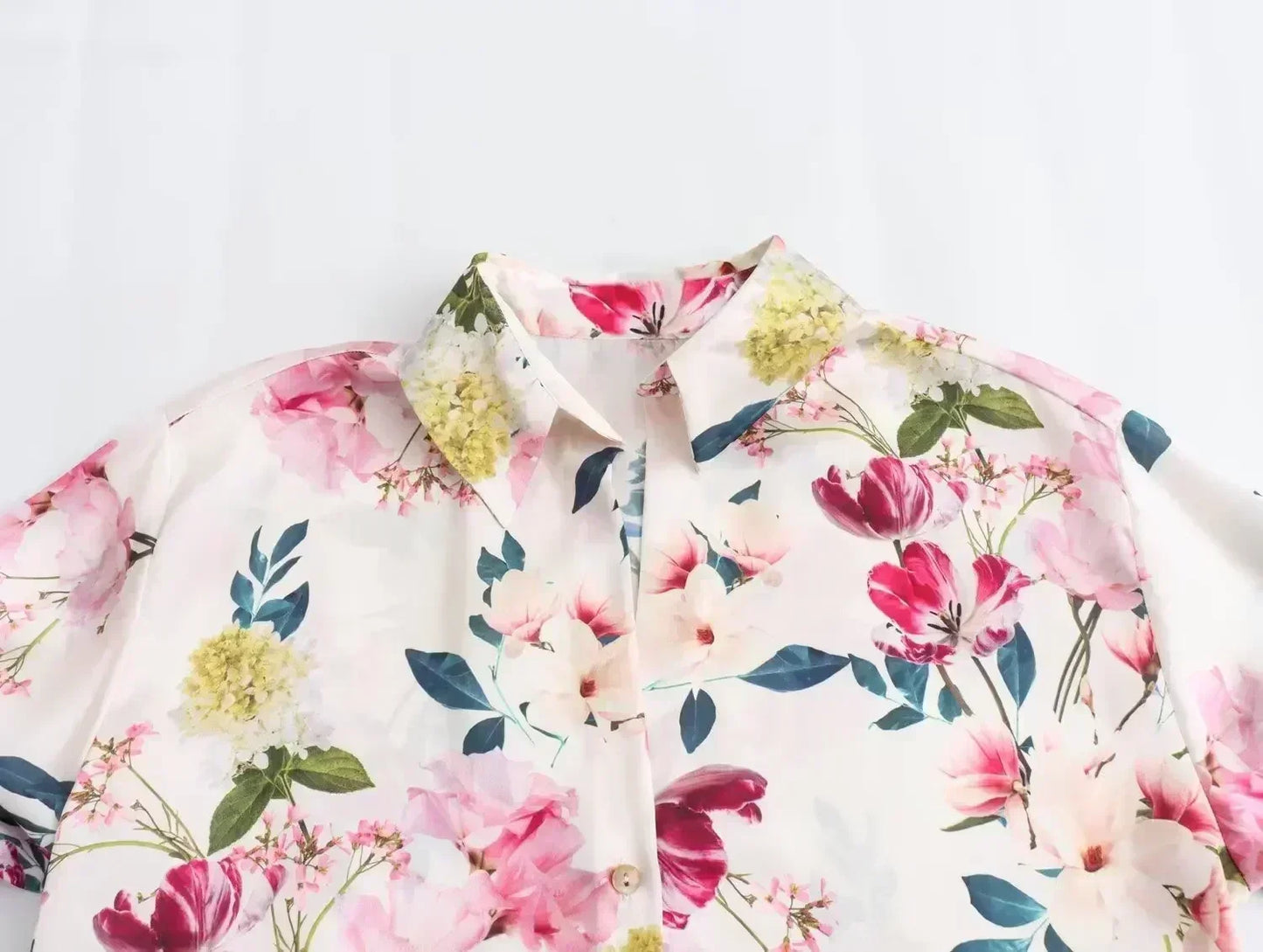 Women's new fashion loose satin texture shirt casual floral print shirt retro long sleeved Button up women's shirt chic top