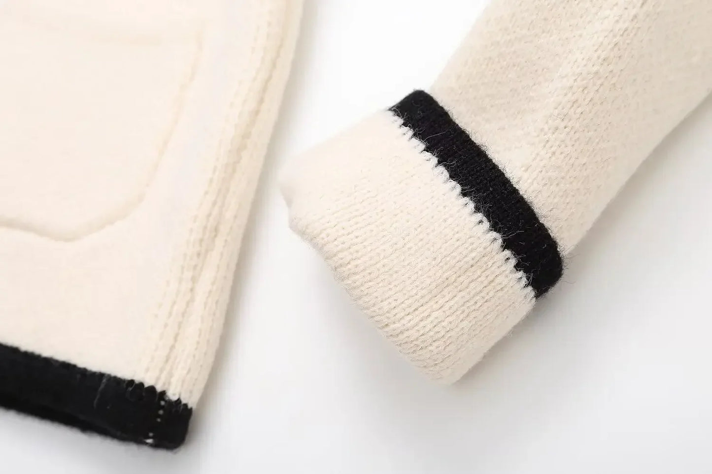 Women's 2024 new fashion pocket decoration casual short O Neck knitted coat retro long sleeved lace up women's coat chic top