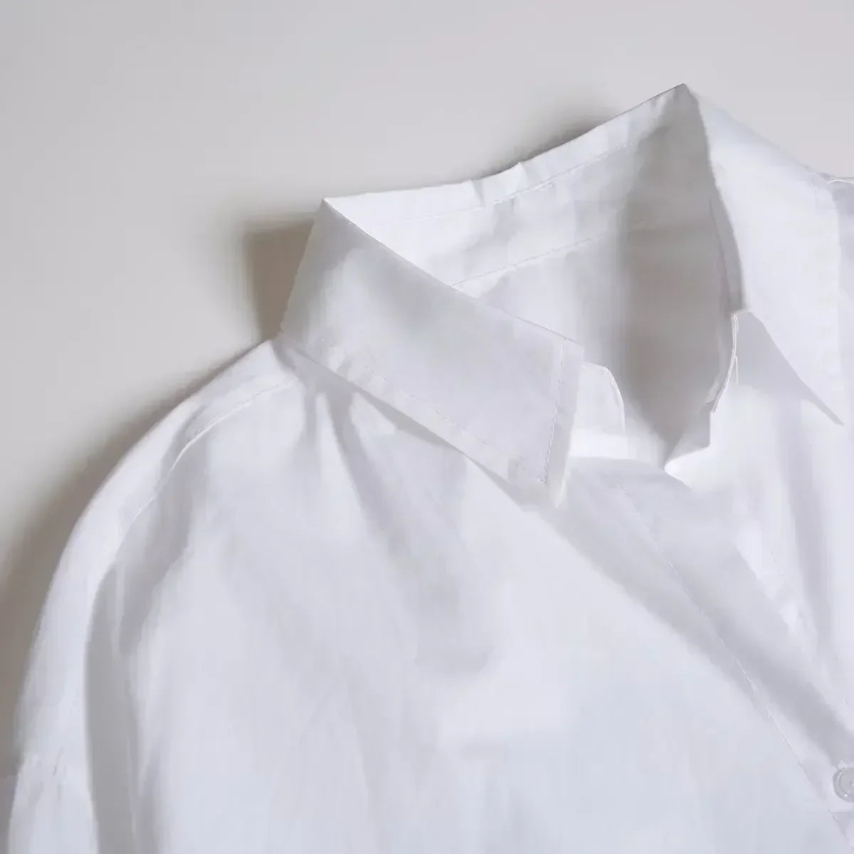 Women's 2024 new fashion loose basic style casual single breasted striped shirt retro long sleeved women's shirt chic top 