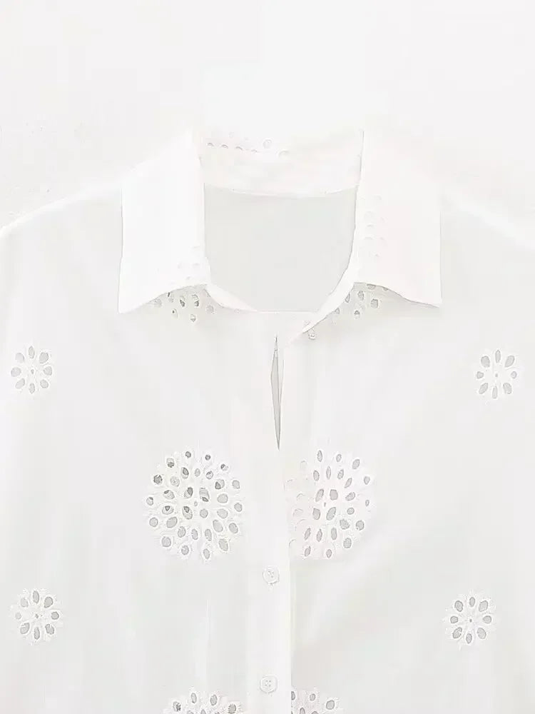 Women's New Fashion Hollow Embroidery Decoration Loose Asymmetric Shirt Retro Long Sleeve Button Women's Shirt Unique Top